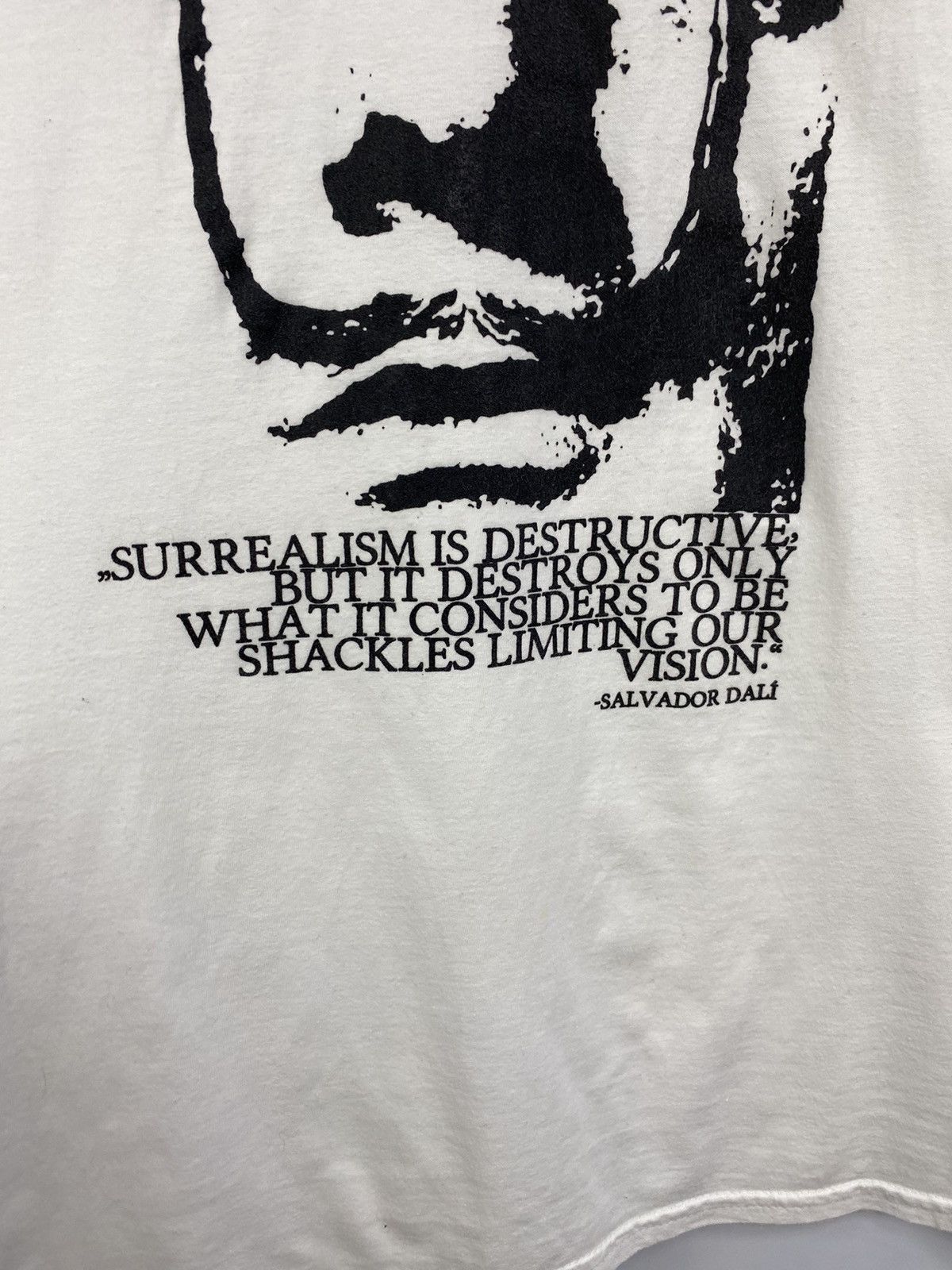 Vintage Vintage Salvador Dali Museum Picture T-shirt Monet style Size US S / EU 44-46 / 1 - 6 Thumbnail