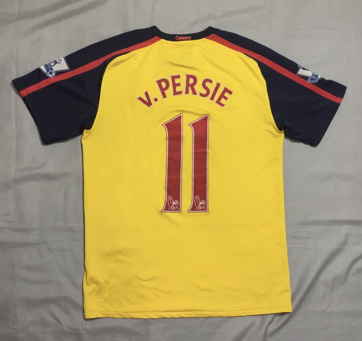 Nike Original Authentic Nike Arsenal 2008/2009 Persie 11 Size US M / EU 48-50 / 2 - 3 Thumbnail