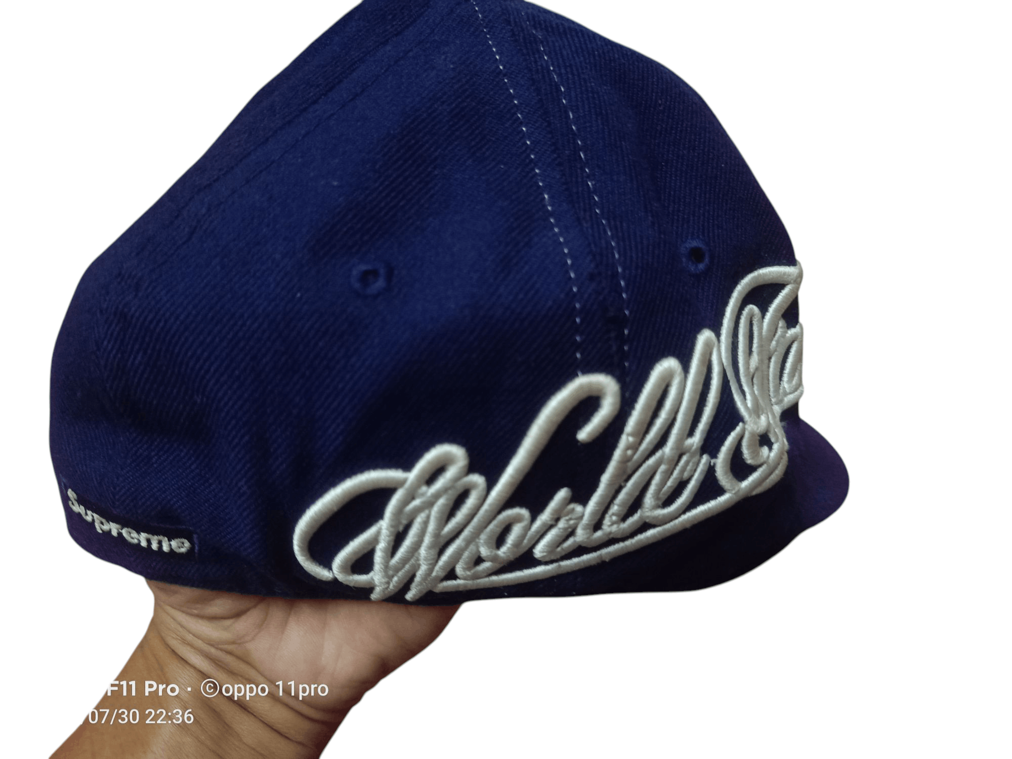 New Era × Supreme 🌟 Supreme WouldFamous New Era 59 Fifty (58.8cm) 🌟 Size 42 - 3 Thumbnail
