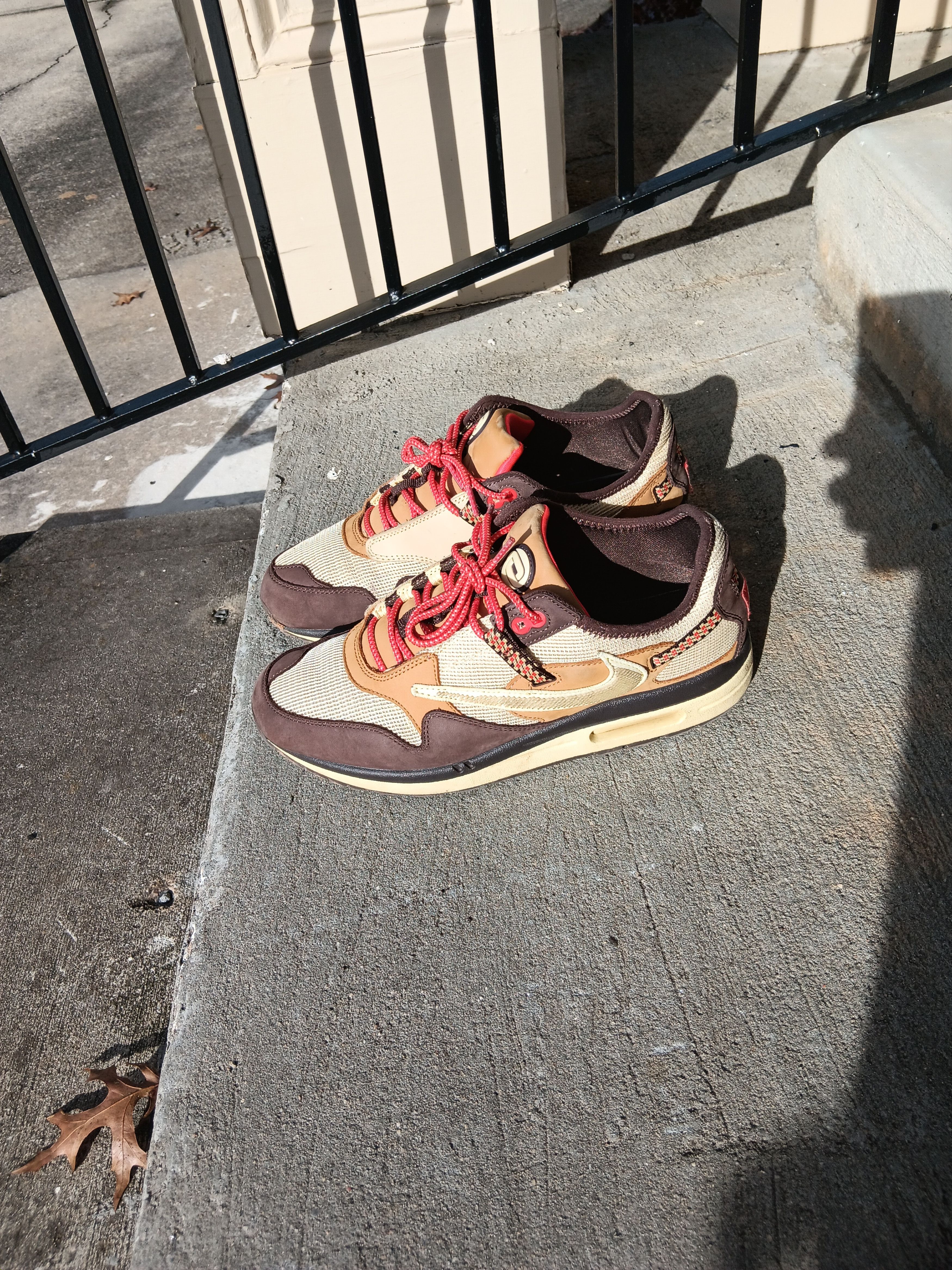 Travis Scott Nike Air Max 1 Travis Scott Cactus Jack "Baroque Brown". Size US 10 / EU 43 - 6 Thumbnail