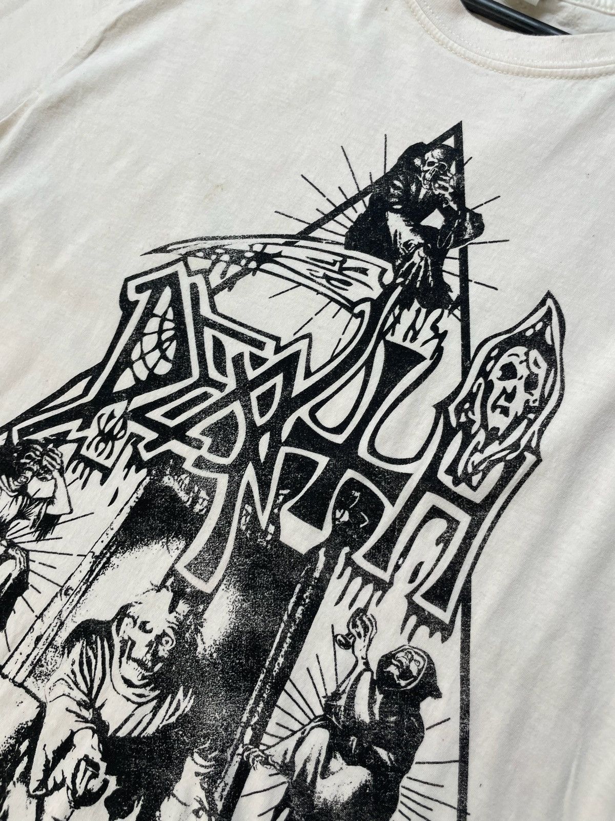 Band Tees Vintage Death Scream Bloody Gore rock tee Y2K metal size L Size US L / EU 52-54 / 3 - 7 Thumbnail
