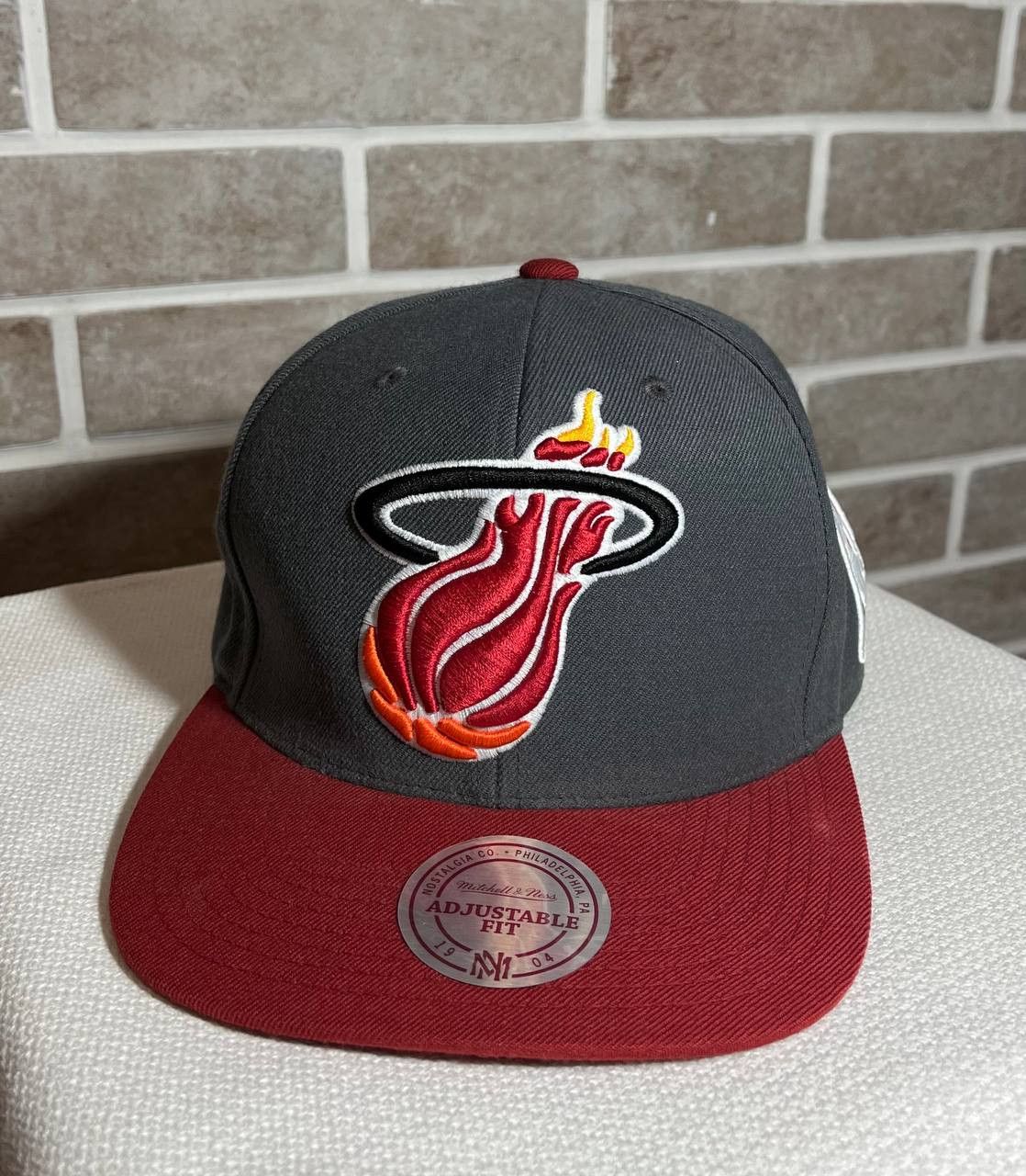 Mitchell & Ness × NBA Miami heat NBA Mitchell & Ness cap hat 2012 Size ONE SIZE - 1 Thumbnail