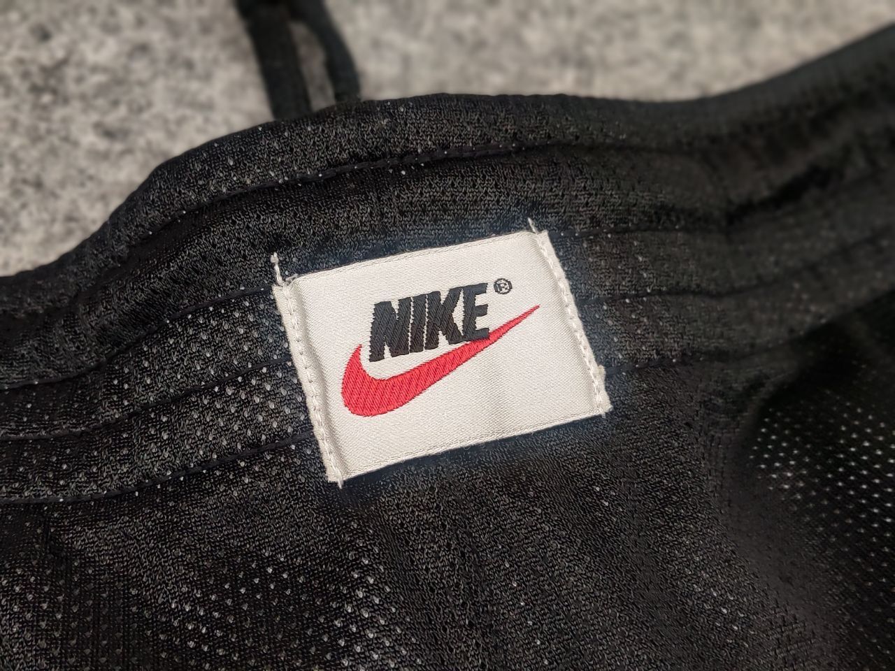 Nike 🔥 Vintage 90's Nike Swoosh reversible Silver Baggy Shorts Size US 34 / EU 50 - 15 Thumbnail