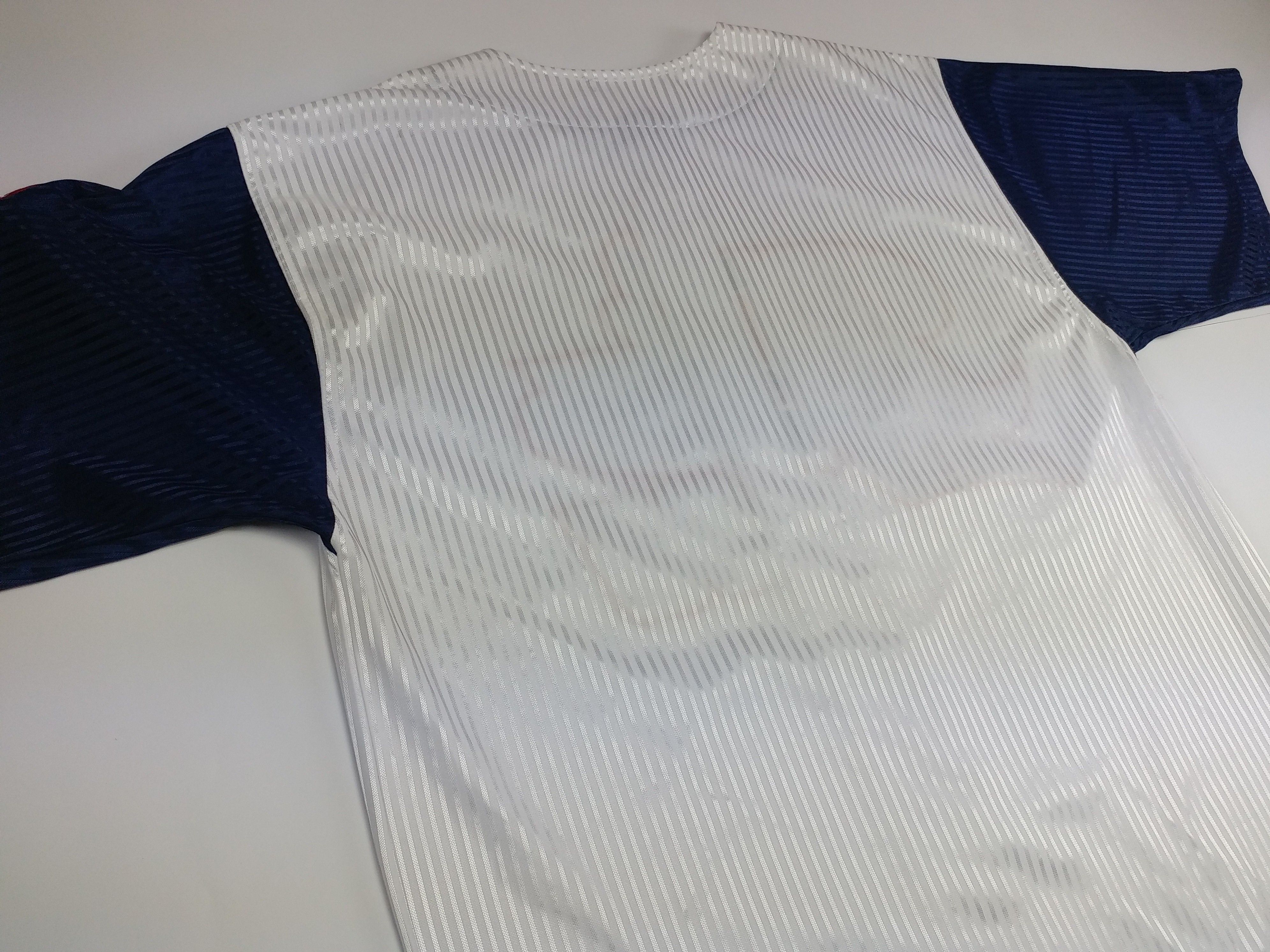 Fubu FUBU jersey, vintage hip hop t-shirt, 90s hip hop skater L Size US L / EU 52-54 / 3 - 12 Thumbnail