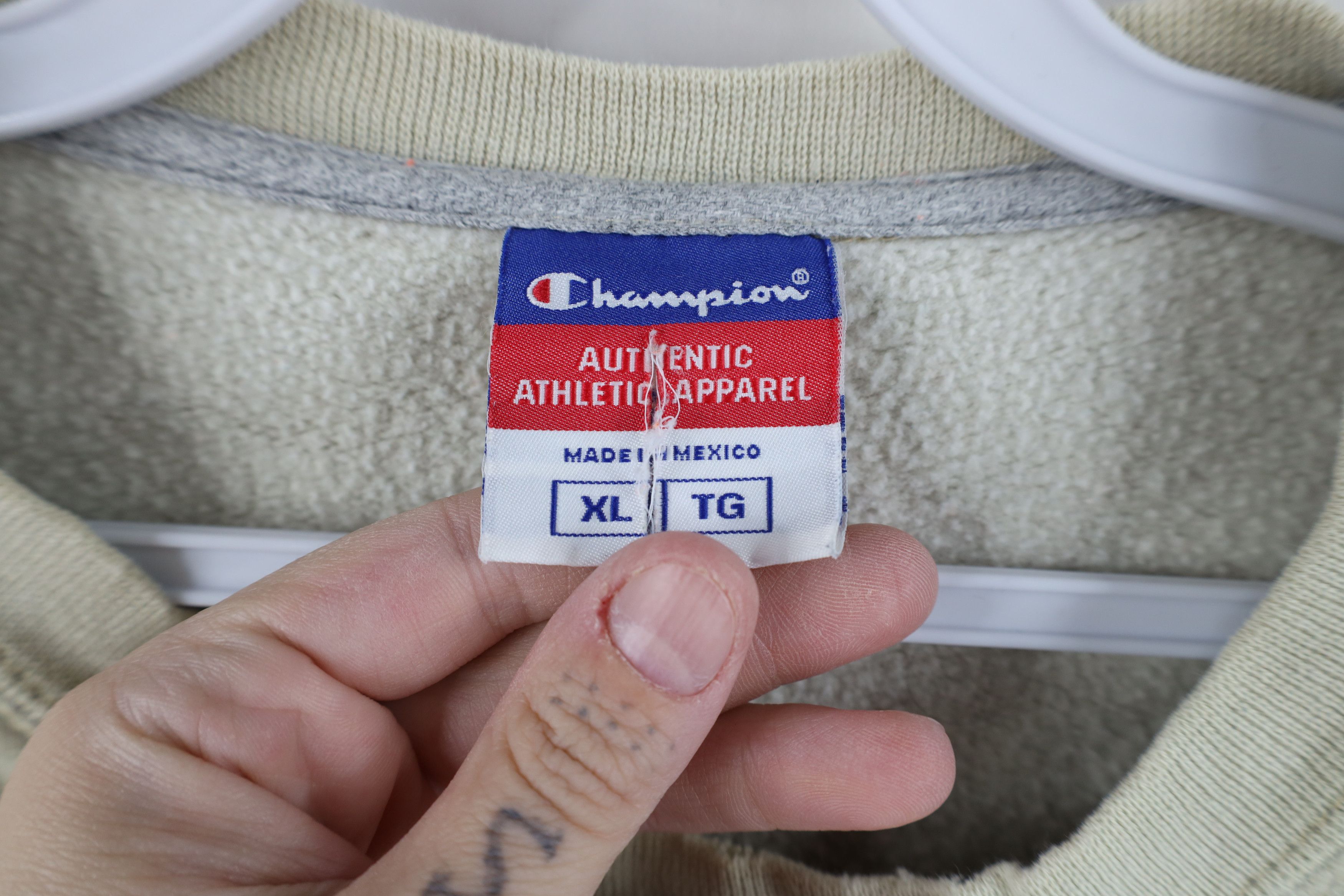 Champion Vintage 90s Champion Boxy Fit Crewneck Sweatshirt Beige Size US XL / EU 56 / 4 - 9 Thumbnail