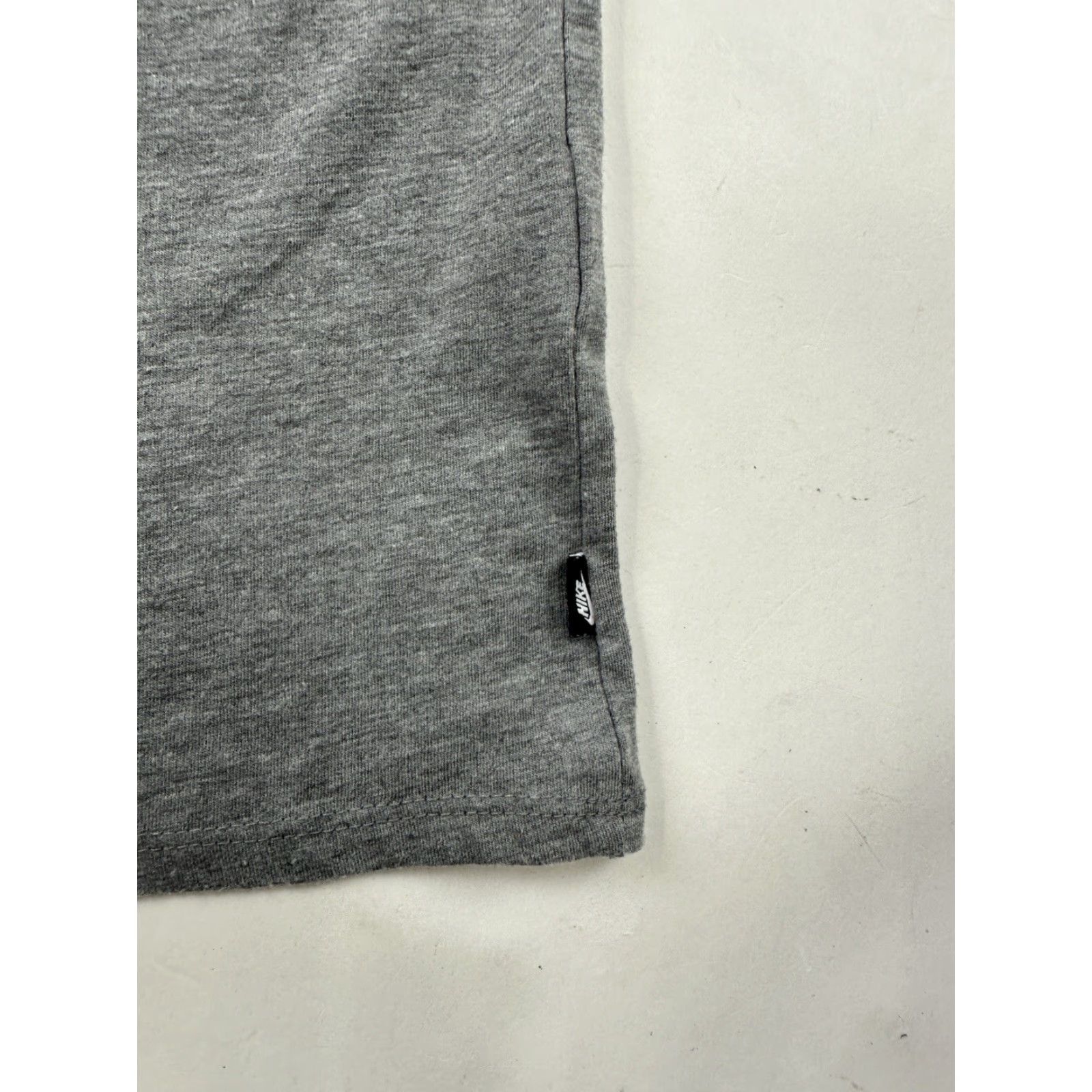 Nike Nike Shirt Mens Large Gray Athletic Short Sleeve Crew Neck Tee Size US L / EU 52-54 / 3 - 2 Thumbnail