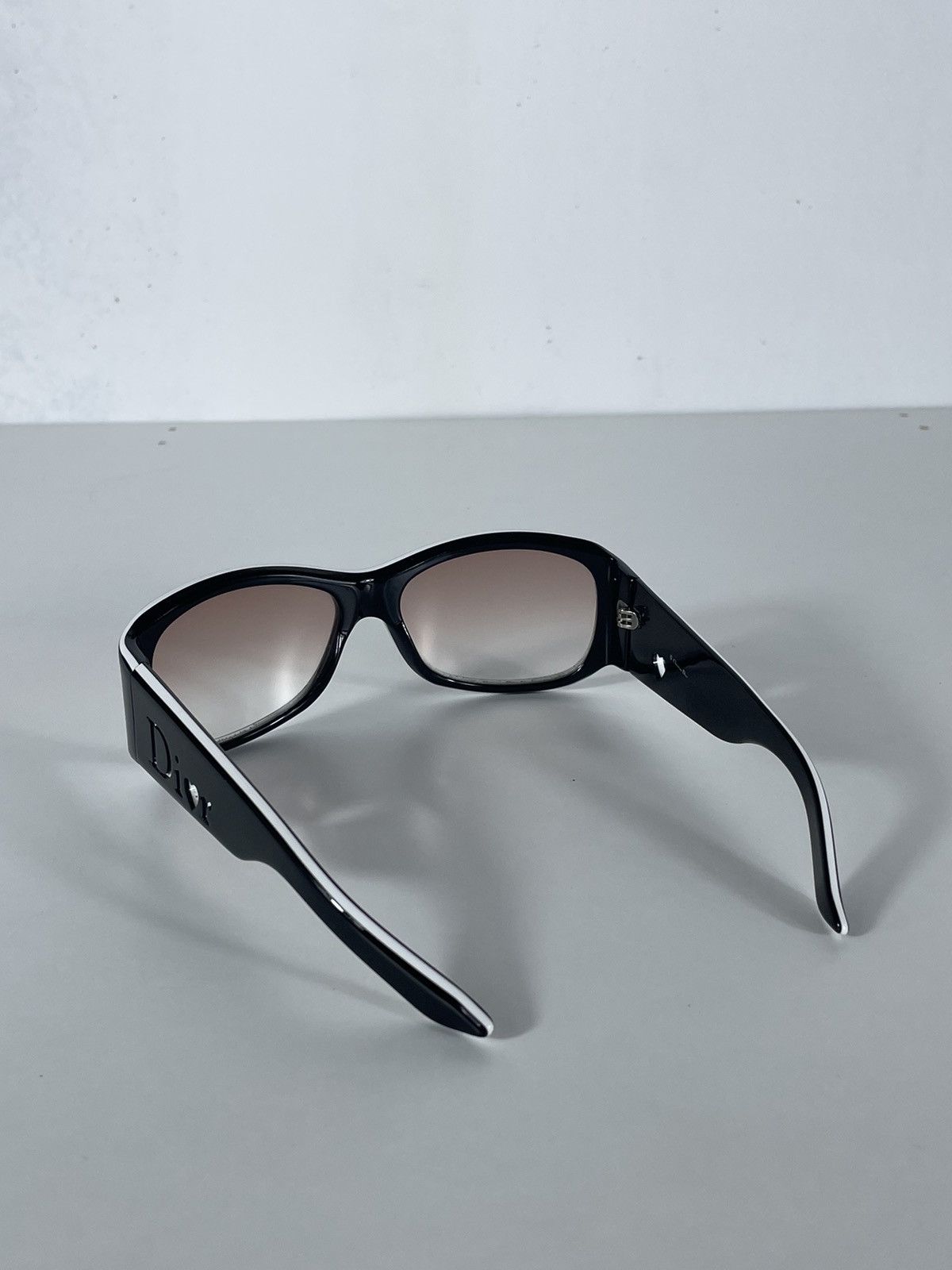 Designer × Dior × Vintage Black vintage retro y2k 00s heart big logo sunglasses Dior Size ONE SIZE - 7 Thumbnail