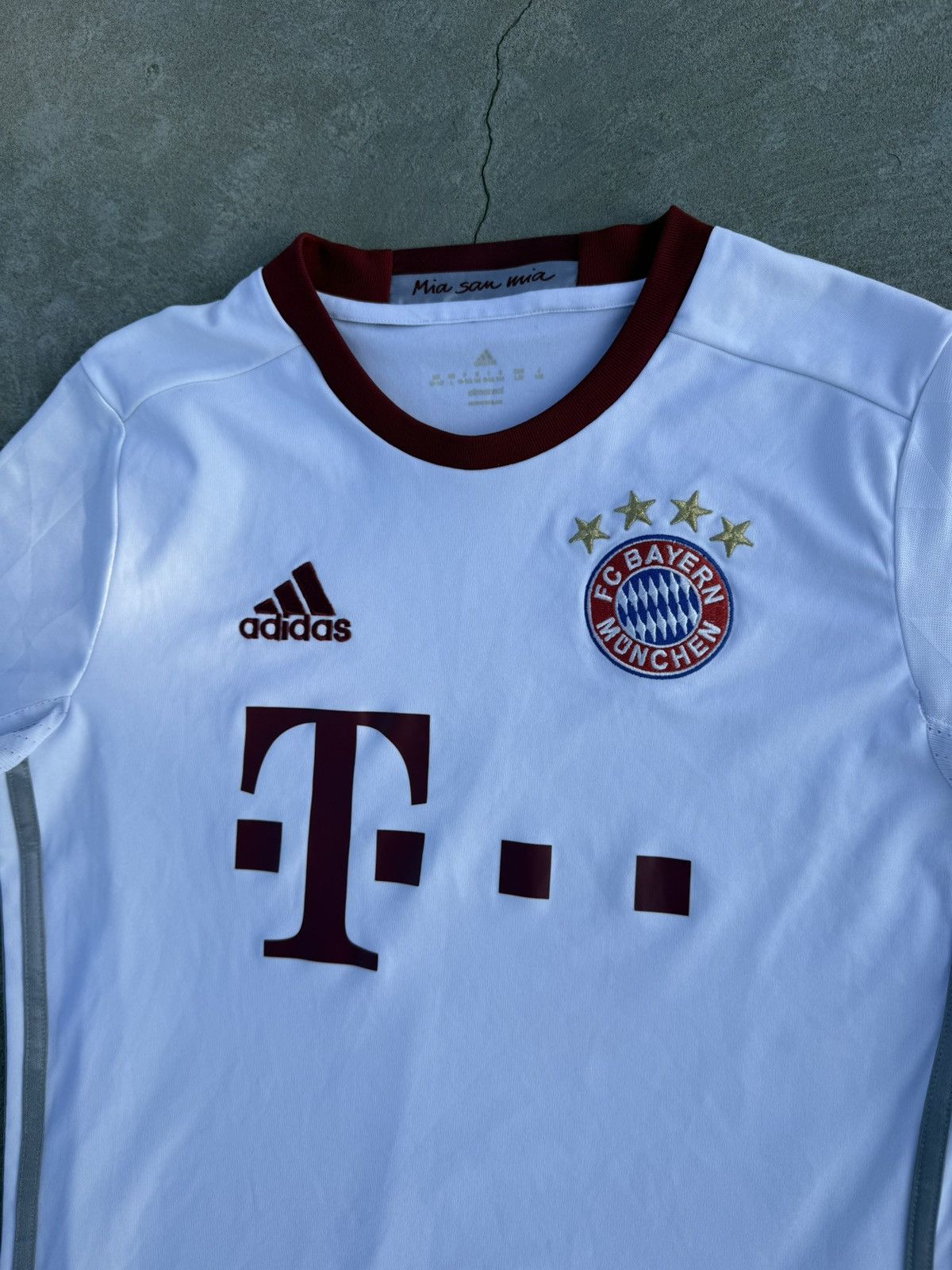 Vintage Rare Bayern Munich 2016 Third Y2K Soccer Jersey Blokecore Size US S / EU 44-46 / 1 - 7 Thumbnail