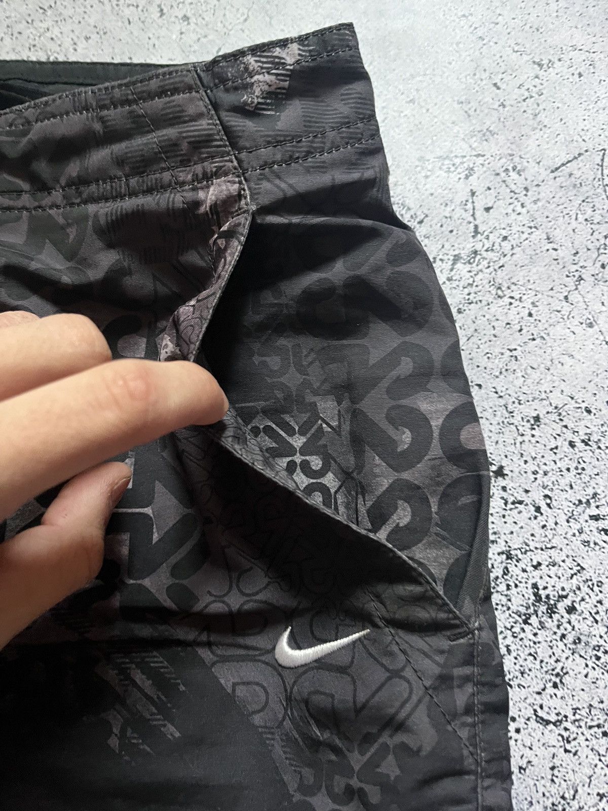 Nike × Vintage Vintage Nike Shorts Mini Swoosh Monogram Y2K USA Swimwear Size US 32 / EU 48 - 4 Thumbnail