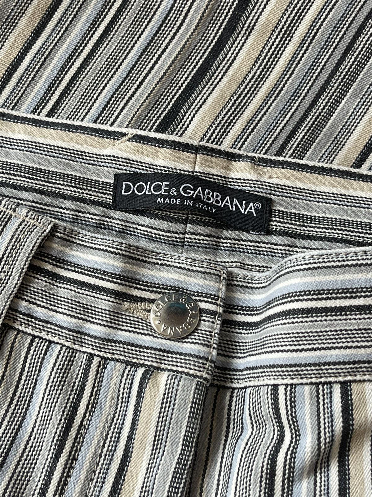 Dolce & Gabbana × Vintage Y2K Dolce & Gabbana striped cropped pants Size 27" / US 4 / IT 40 - 7 Thumbnail