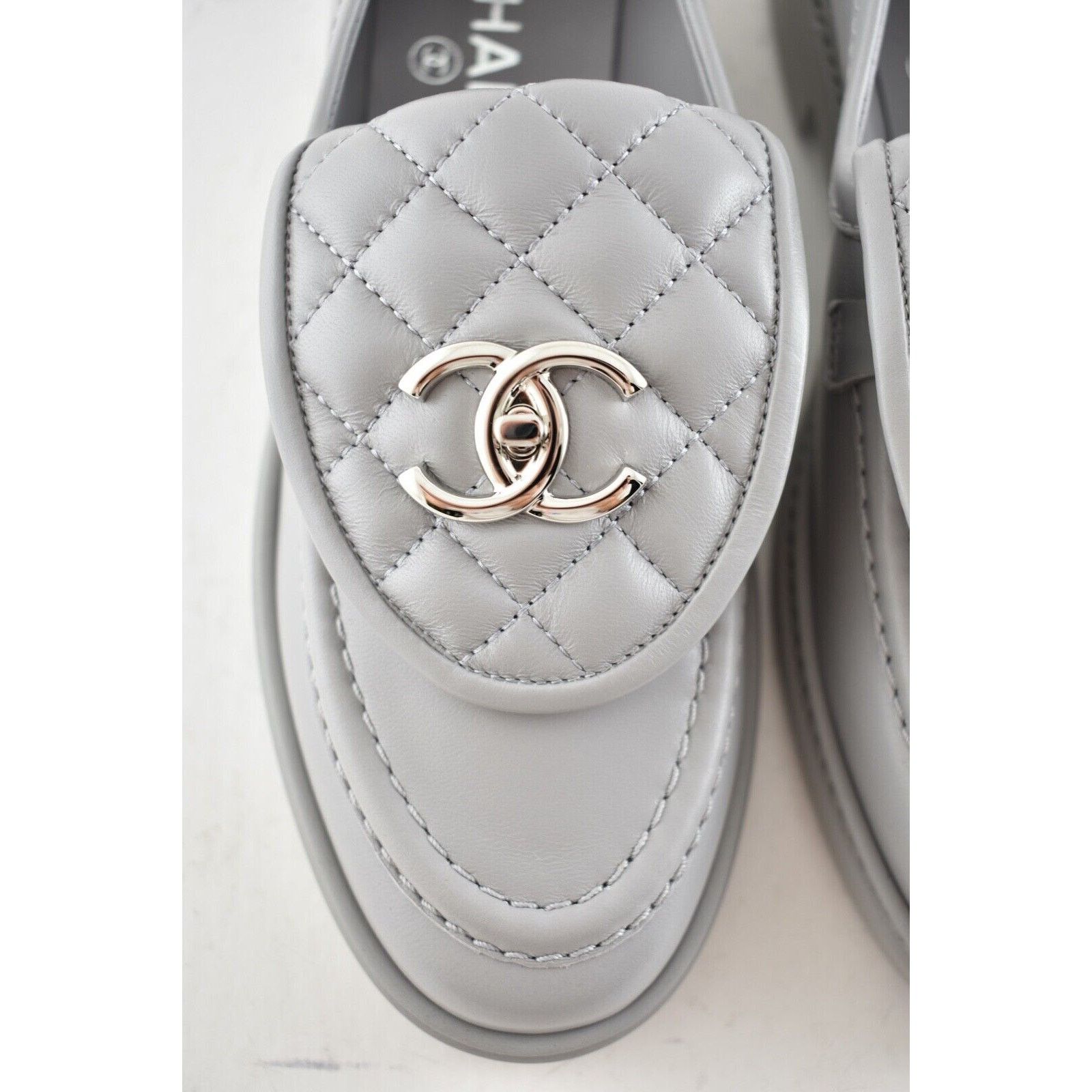 Chanel Chanel Quilted Flap Turnlock Silver Mule Flat Loafer 40.5 Size US 10.5 / IT 40.5 - 7 Thumbnail
