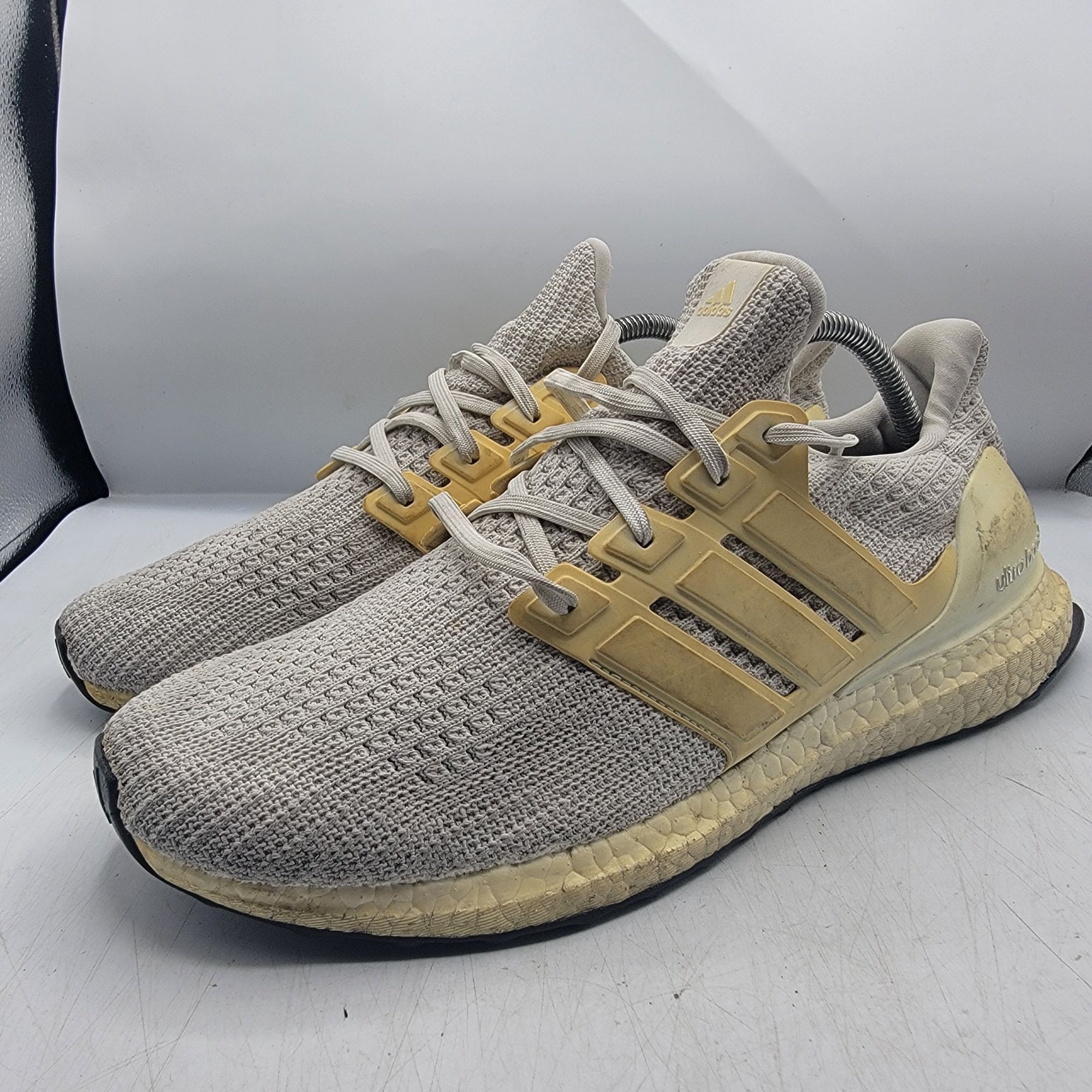 Adidas Adidas Ultraboost 4.0 Mens 11 White Sneaker Shoes Running Wa Size US 11 / EU 44 - 4 Thumbnail