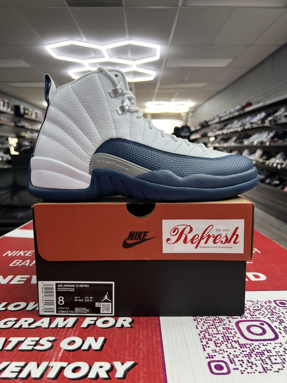 Jordan Brand Air Jordan 12 French Blue Size 8 Size US 8 / EU 41 - 1 Thumbnail