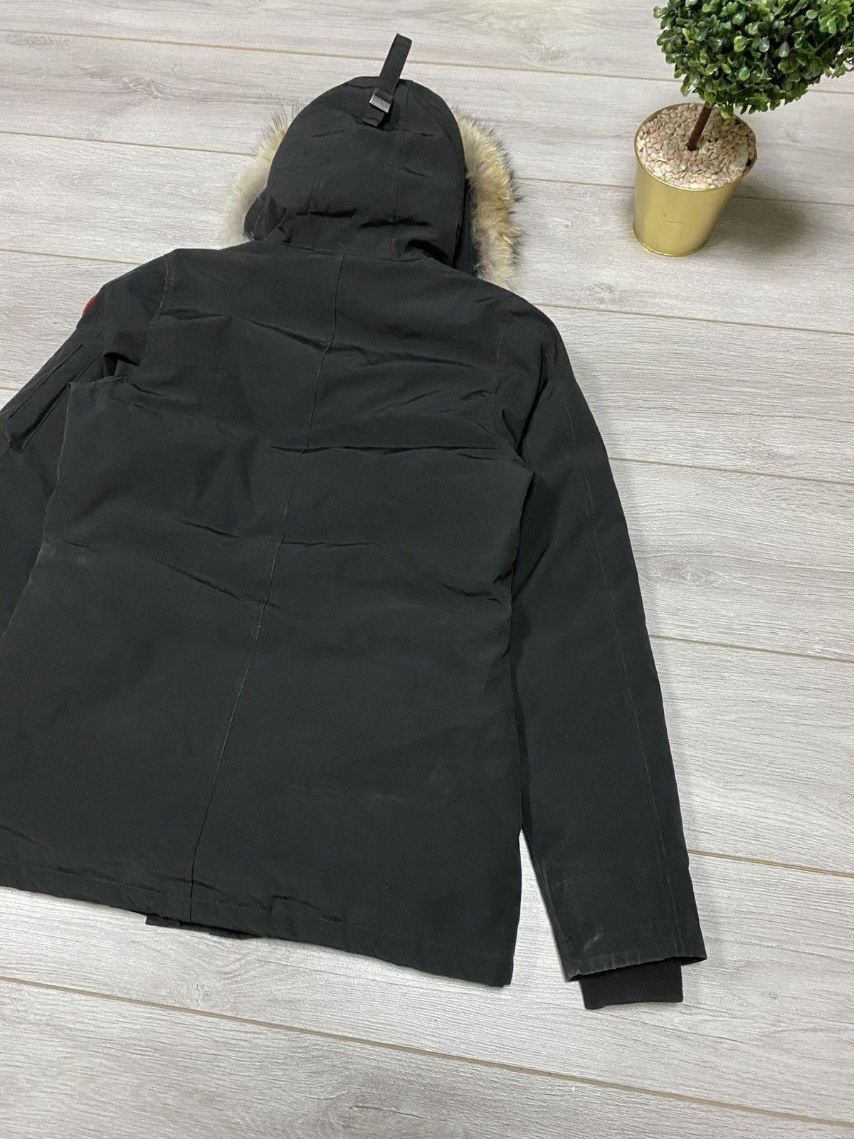 Canada Goose Canada Goose Montebello down puffer jacker parka fur Size M / US 6-8 / IT 42-44 - 16 Thumbnail