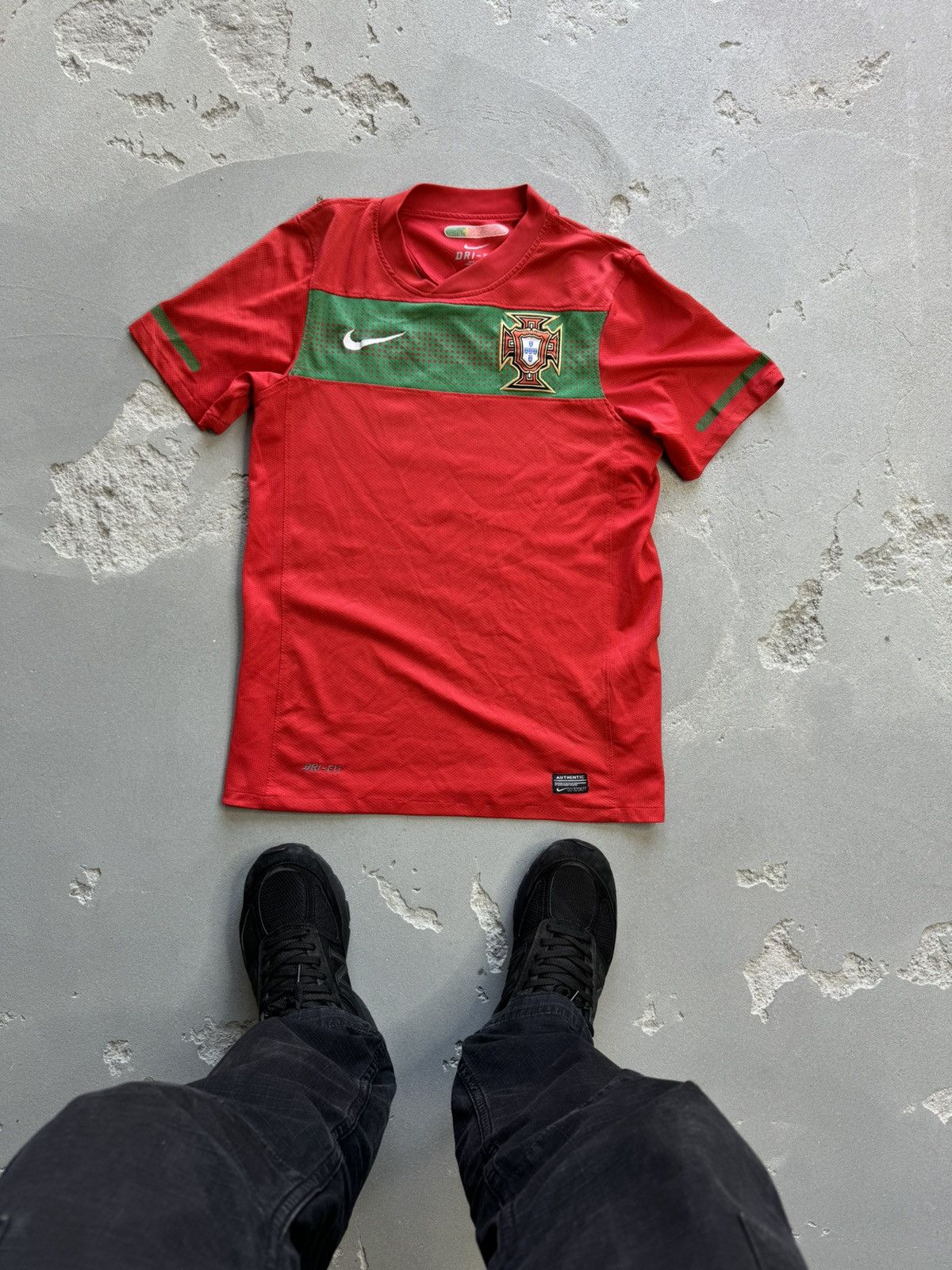 Nike × Vintage Mens Vintage Nike Portugal National Team T-shirt jersey tee Size US S / EU 44-46 / 1 - 1 Thumbnail