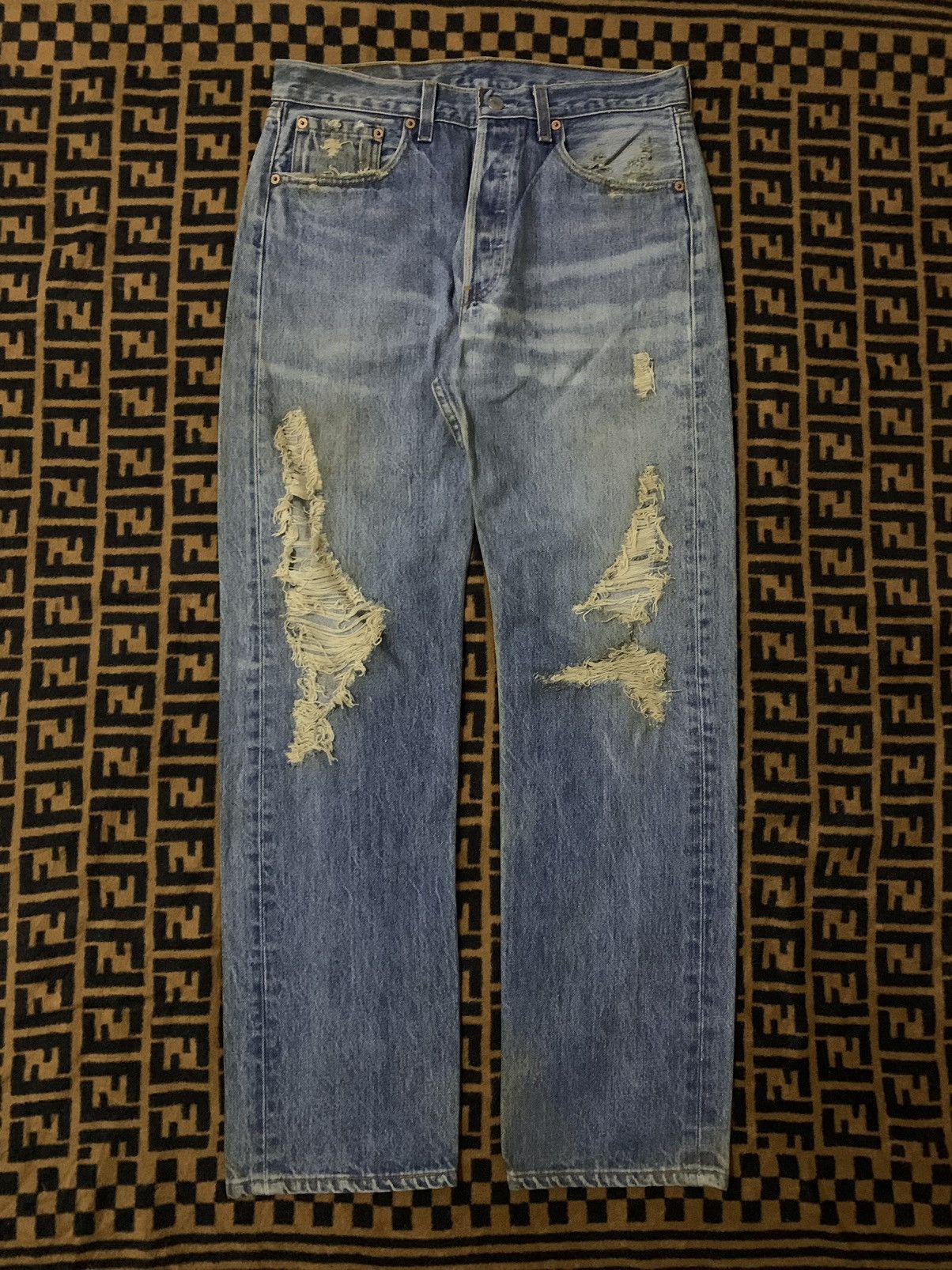 Levi's Vintage Clothing 💥Vintage 90s Levis 501xx Kurt Cobain Distressed Size US 31 - 1 Thumbnail