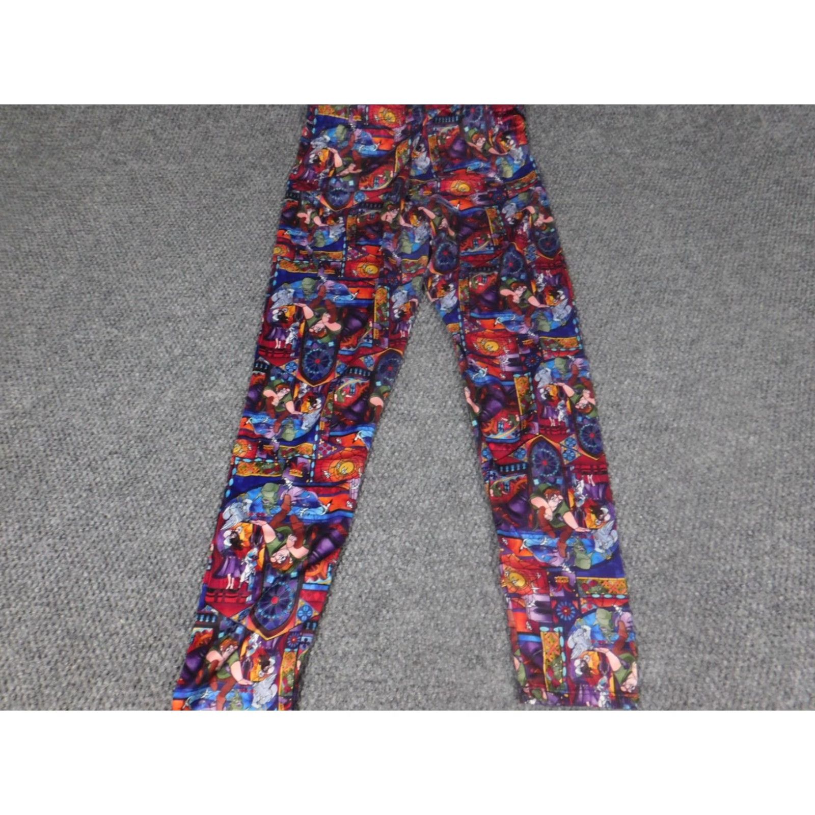 Disney Disney Womens Pajama Pants Small Purple Classic 90s Movies Regular Cotton Rayon Geometric Disney Theme Classic Cami Pajama Pants Womens Girl? Size 28" / US 6 / IT 42 - 6 Thumbnail