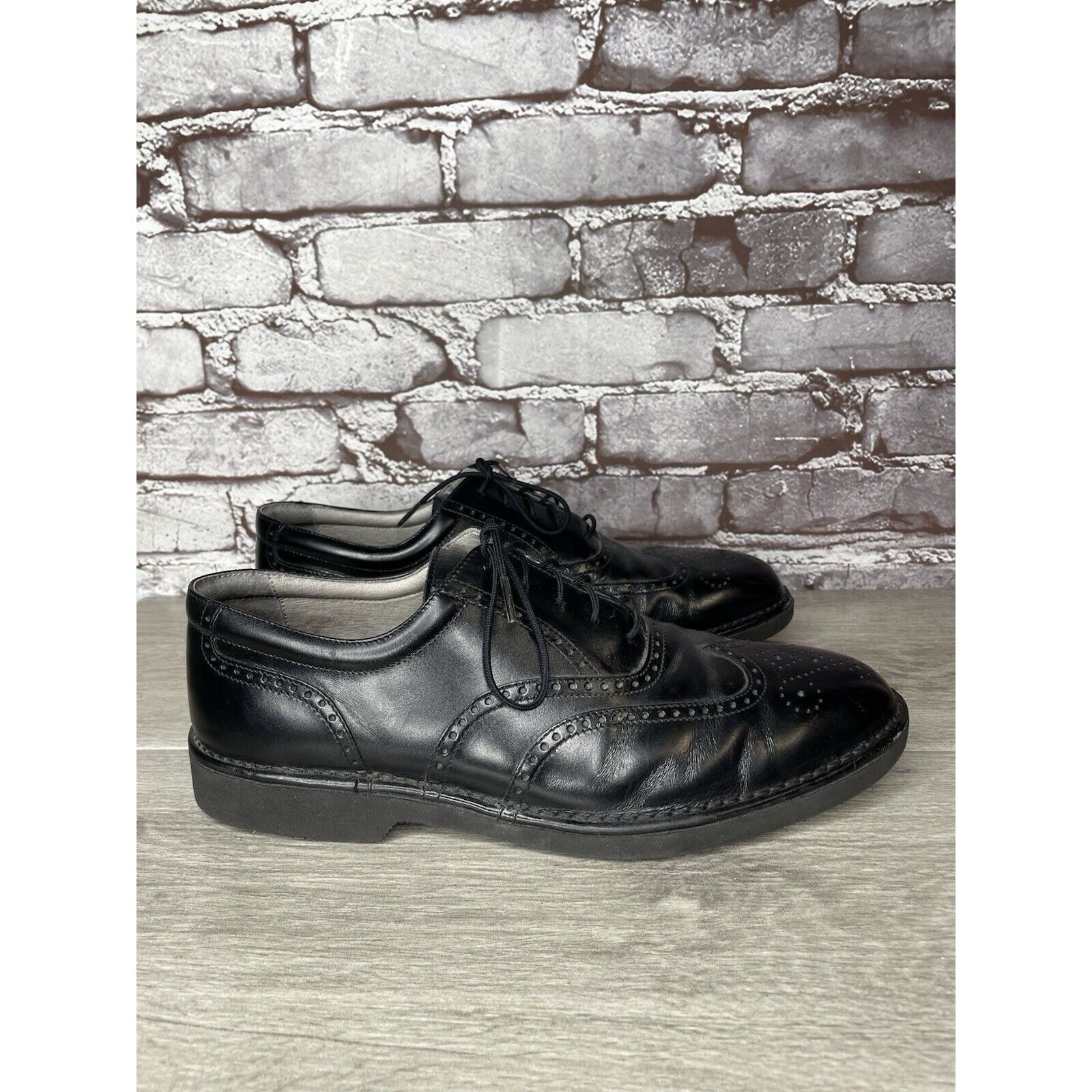 Rockport Rockport Dressports Black Leather Wingtip Oxfords Vibram Sol Size US 9.5 / EU 42-43 - 10 Thumbnail