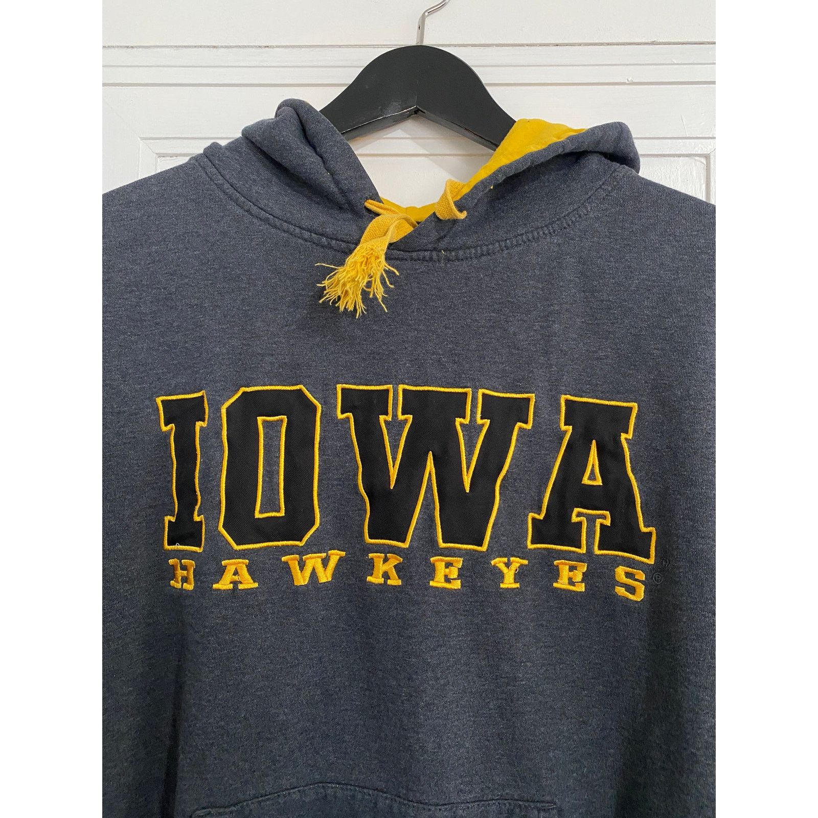 NCAA University of Iowa Hawkeyes Stitched Hoodie Sweatshirt Sz L Size US L / EU 52-54 / 3 - 3 Thumbnail