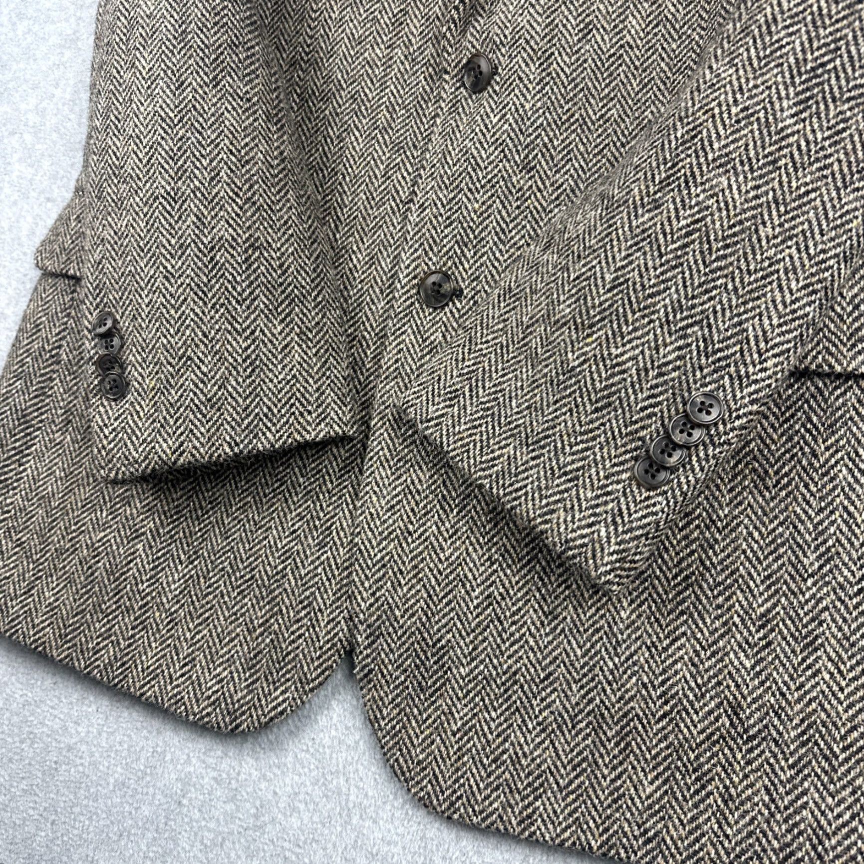 Harris Tweed Harris Tweed Paul Fredrick Blazer Mens 40R Herringbone 100% Wool Sports Jacket Size 40R - 6 Thumbnail
