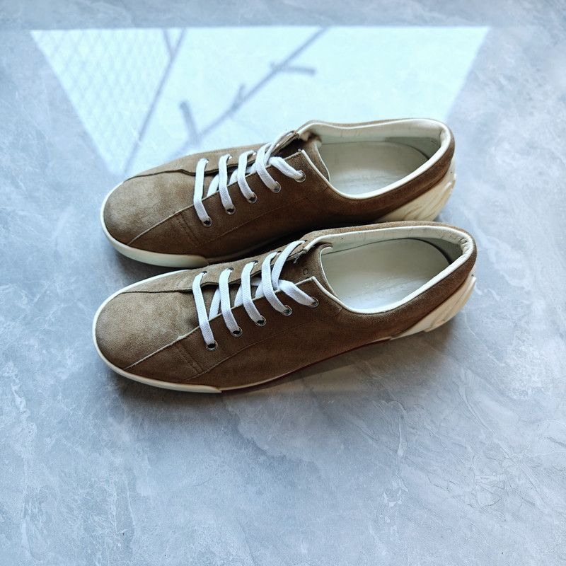 Gucci Gucci Brown Suede Low-Top Casual Sneakers 0079 Size US 9.5 / EU 42-43 - 1 Thumbnail