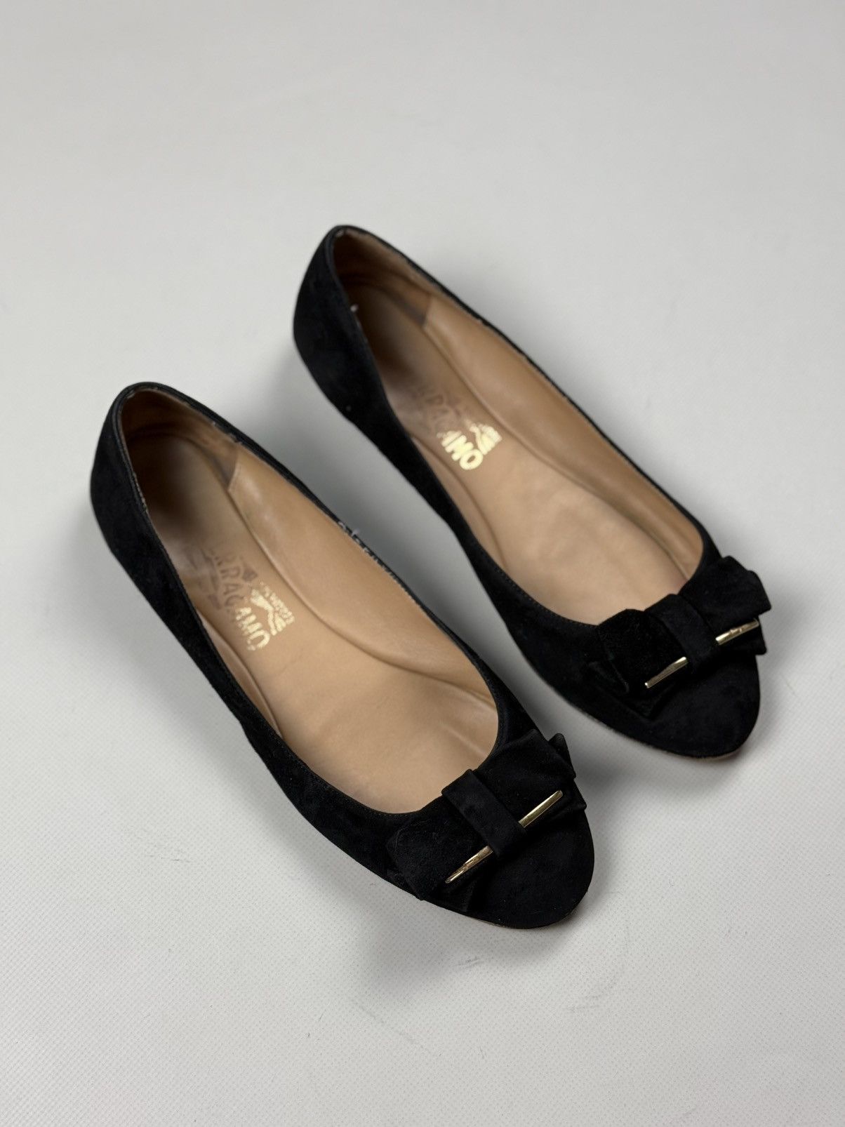 Salvatore Ferragamo Salvatore Ferragamo Ladies Suede Flats Ballets Shoes Size US 8.5 / IT 38.5 - 3 Thumbnail