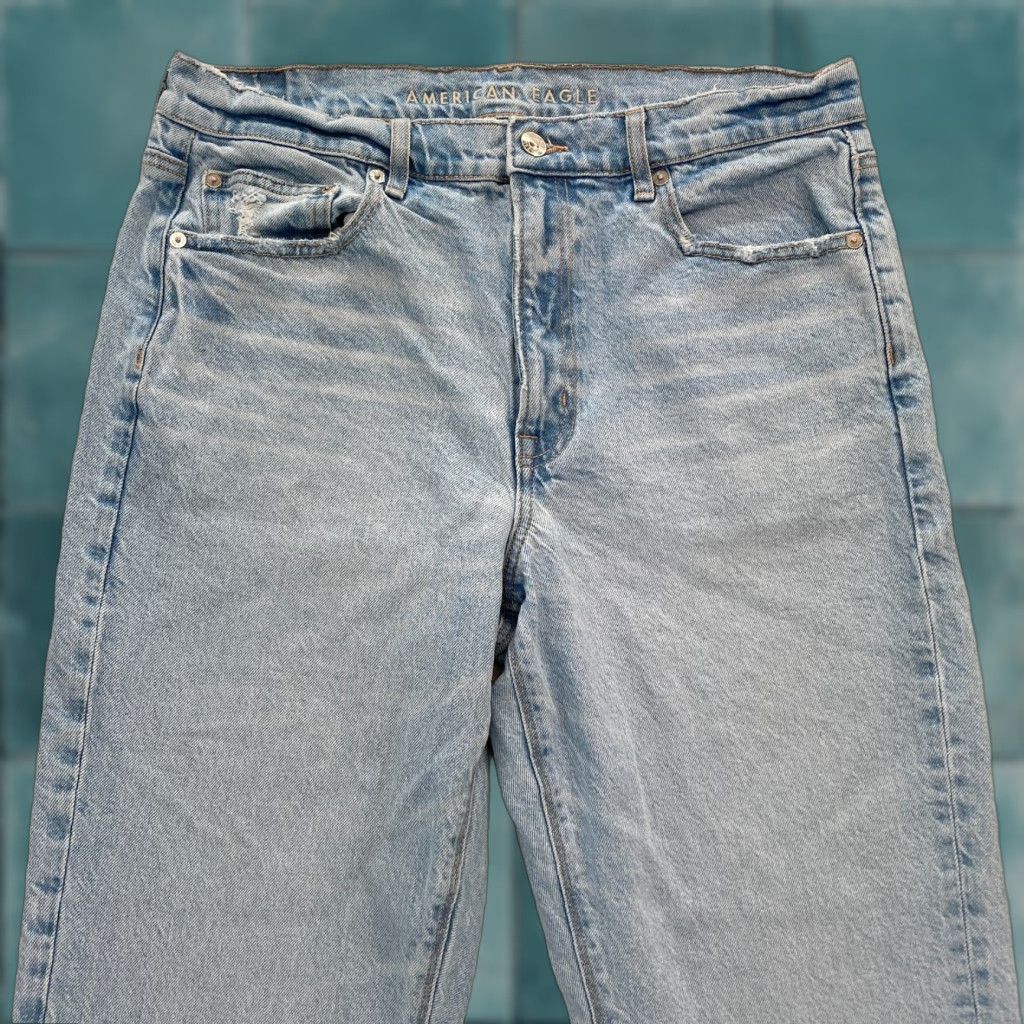 American Eagle Outfitters American Eagle Jeans Women's 12 Short Relaxed Straight Blue Denim Distressed Y2K Jeans Size 34" / US 12 / IT 48 - 1 Thumbnail