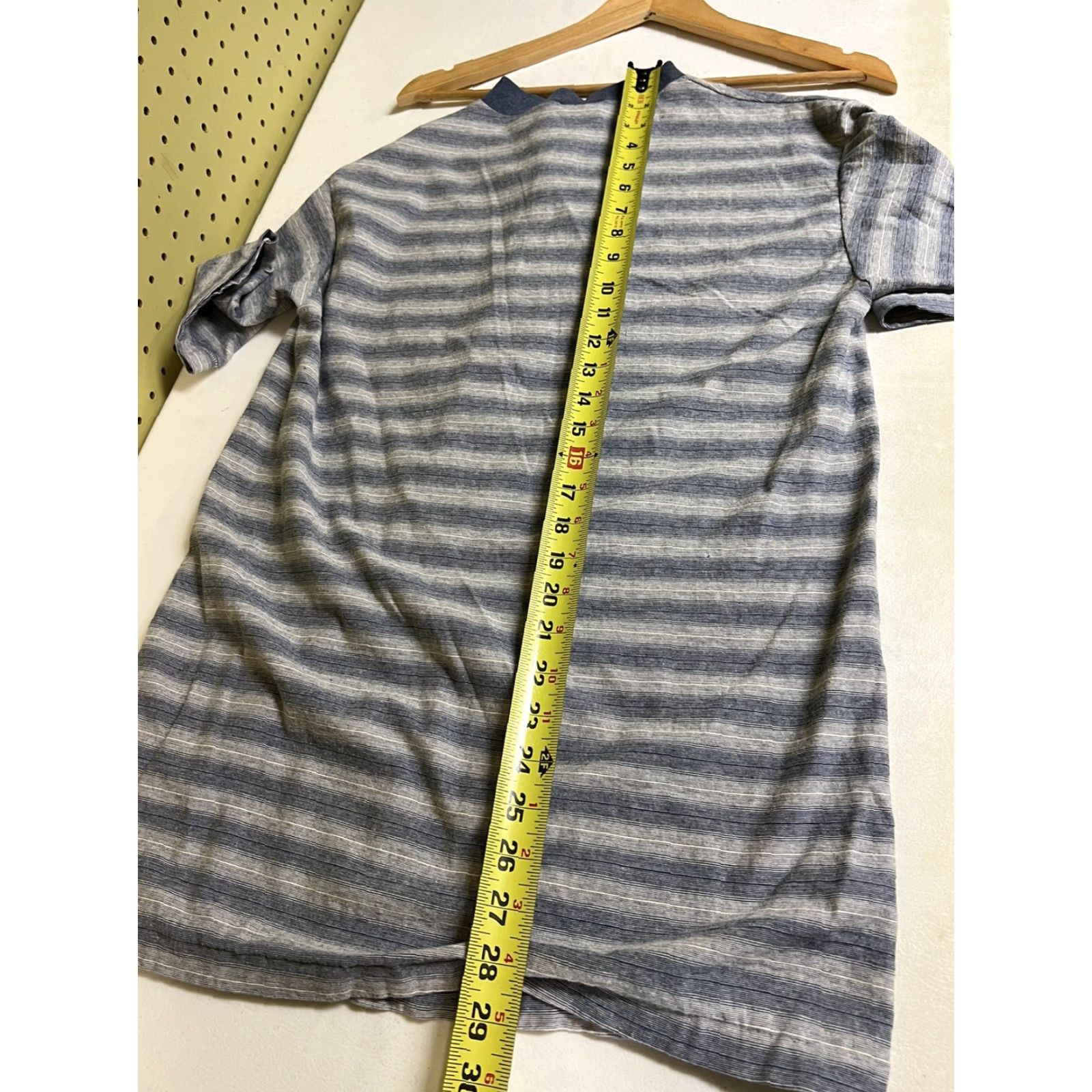 Vintage VINTAGE Carolina Smile Shirt Mens L Blue 90s Embroidered Striped Crew Neck Short Sleeve 1990s Mens Size US L / EU 52-54 / 3 - 8 Thumbnail