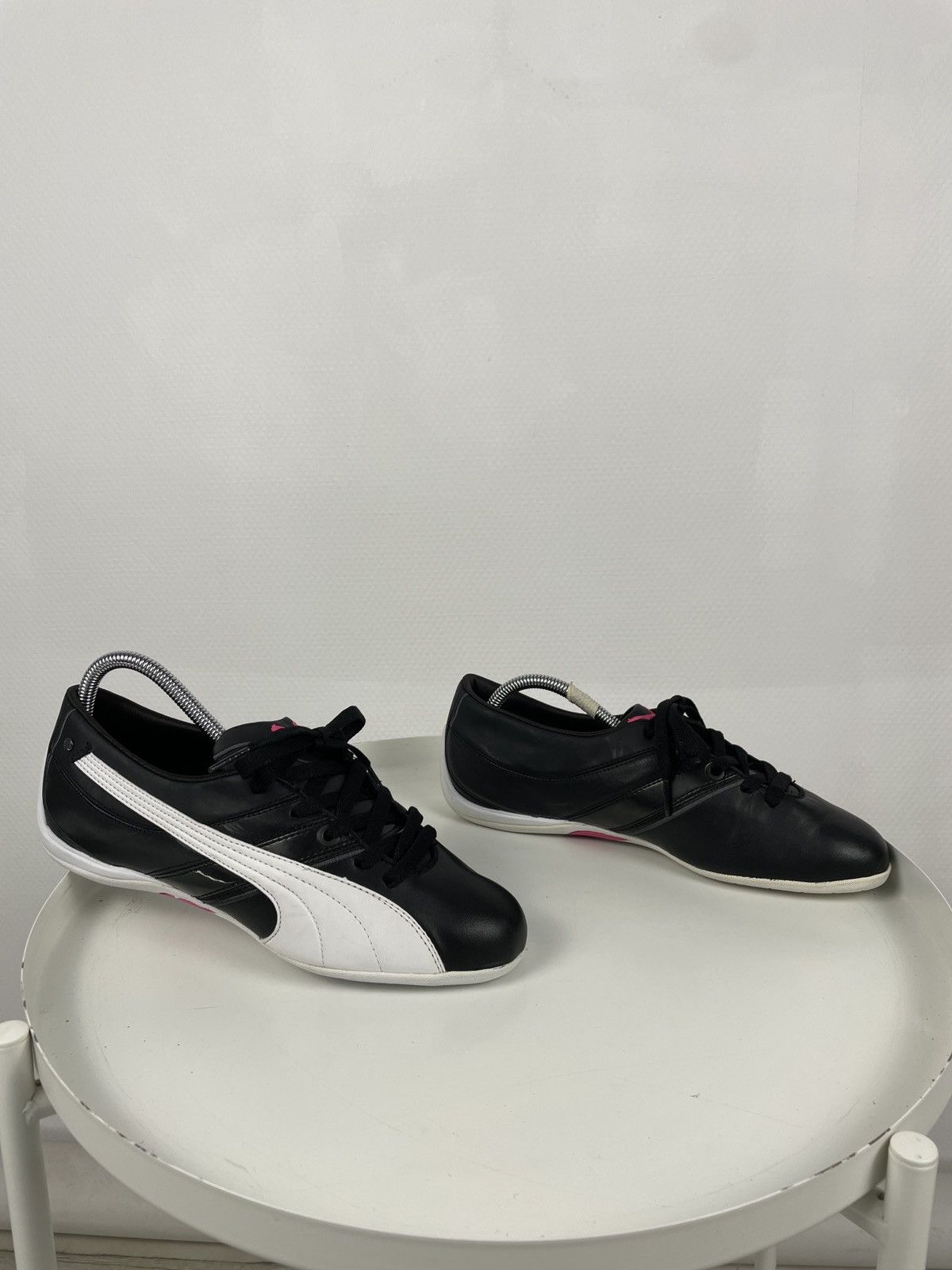 Ferrari × Puma Deatstock Rare Y2K Jet Speed Cat Leather Black Laces Low Moto Sneakers Shoes Size US 8.5 / IT 38.5 - 4 Thumbnail