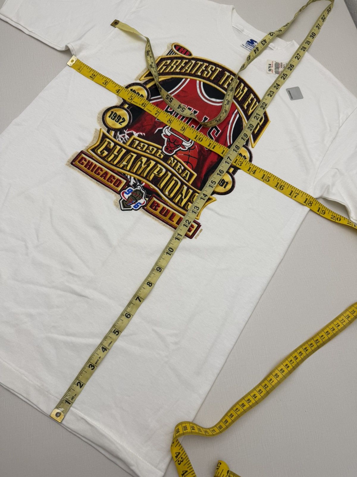 Starter Vintage Deadstock Chicago Bulls 1996 NBA Champs Bundle Size US XXL / EU 58 / 5 - 17 Thumbnail