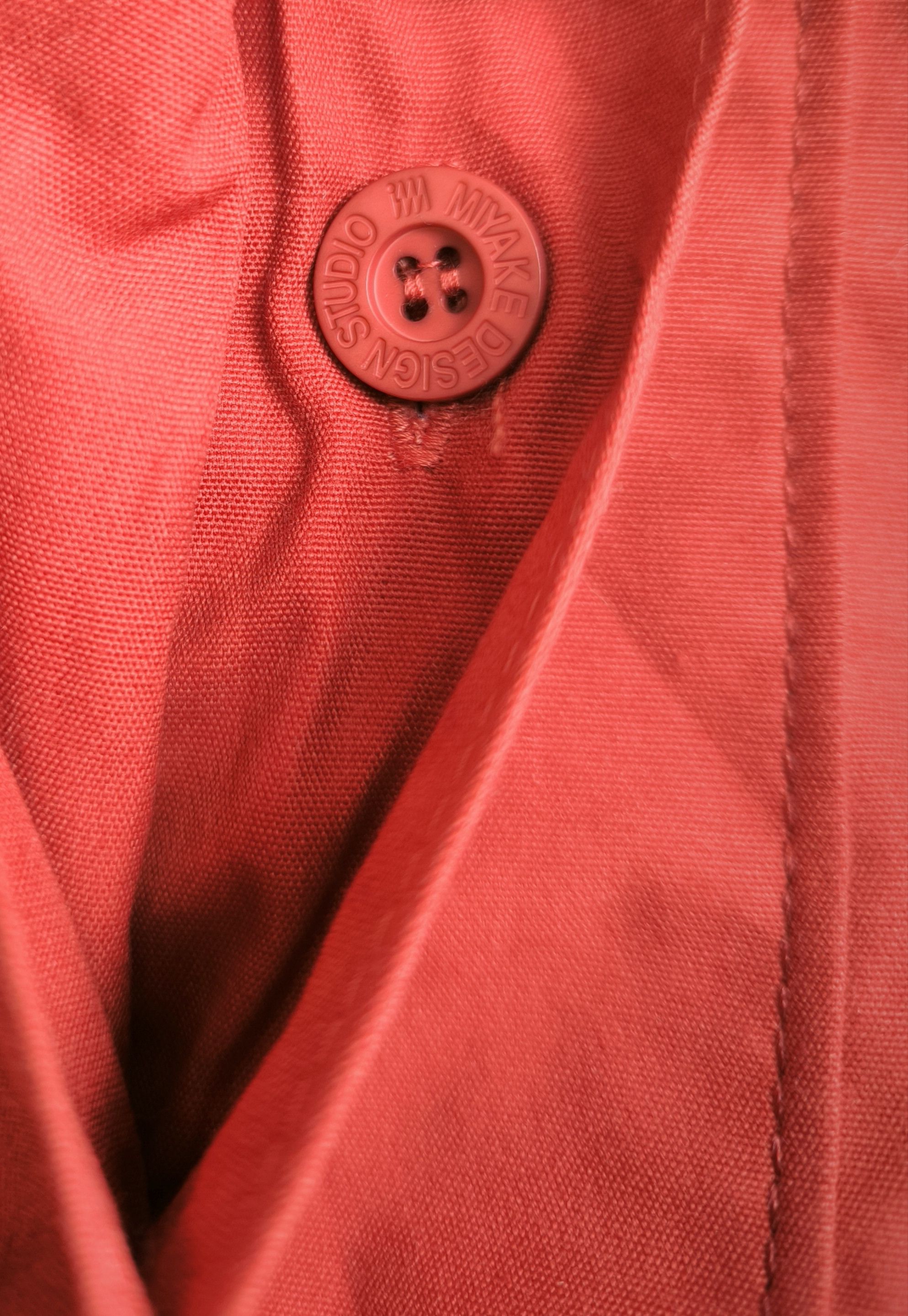 Issey Miyake × Vintage Vtg ISSEY MIYAKE squirrel hidden button windcoat Size US M / EU 48-50 / 2 - 7 Thumbnail