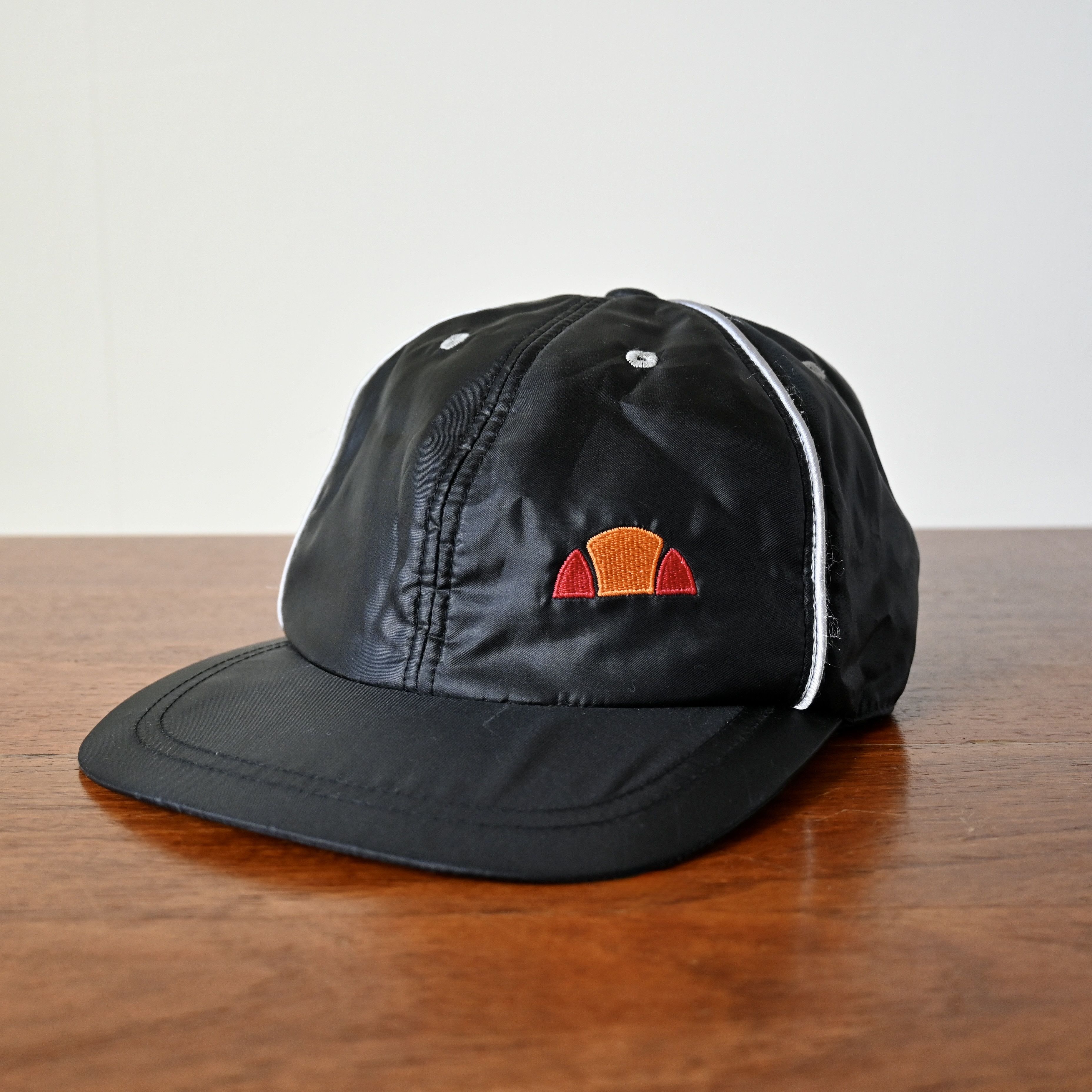 Ellesse VTG 1990s Ellesse logo embroidered 6-panel hat made in Japan Size ONE SIZE - 1 Thumbnail