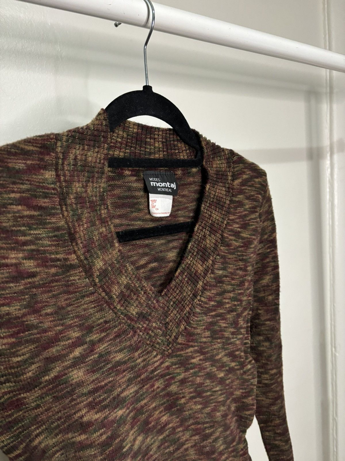 Vintage Vintage 1990s Patterned Acrylic V-Neck Sweater Size XS / US 0-2 / IT 36-38 - 2 Thumbnail