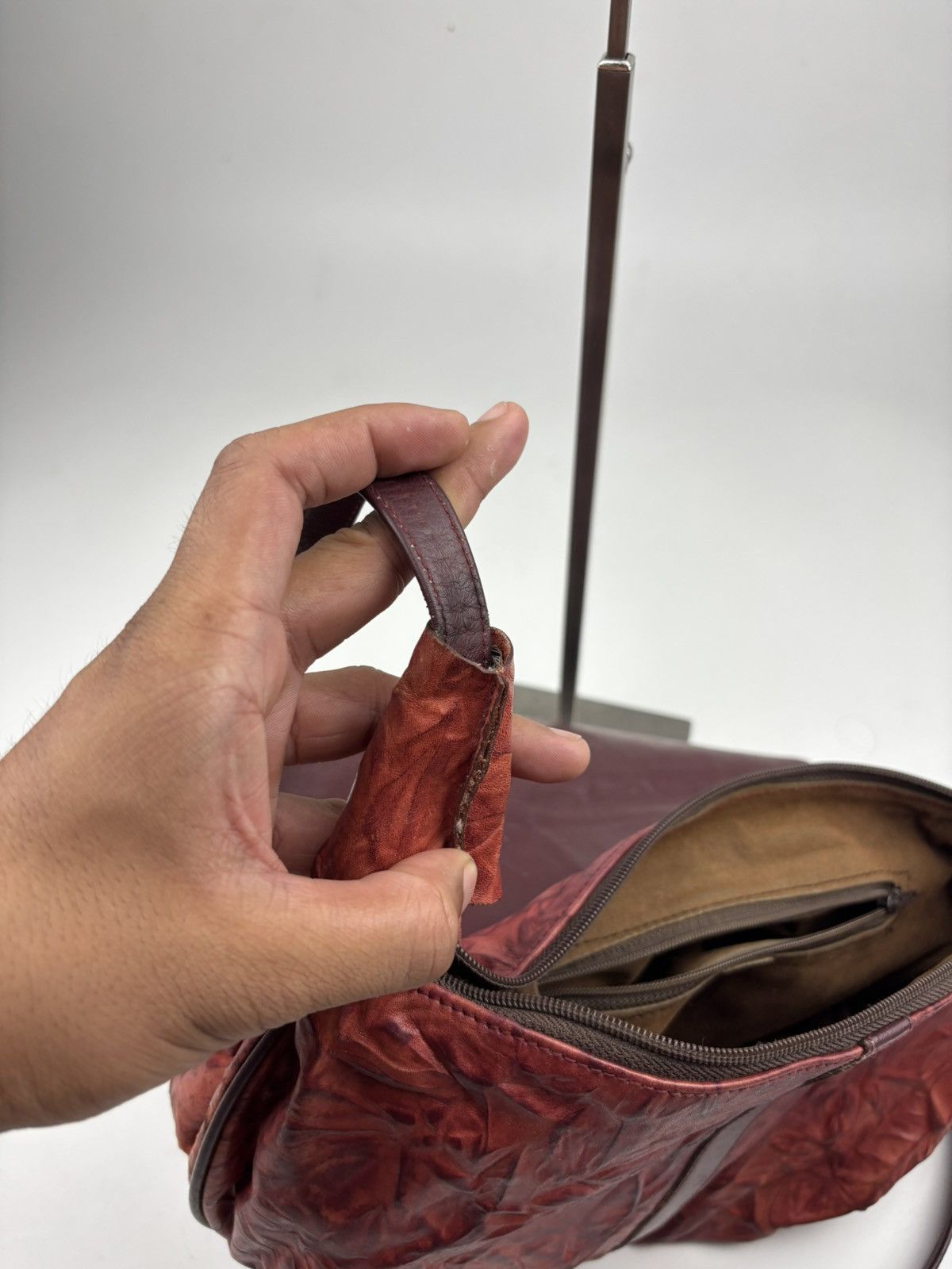 Yves Saint Laurent Archive Yves Saint Laurent Mombasa Crossbody bag Size ONE SIZE - 12 Thumbnail