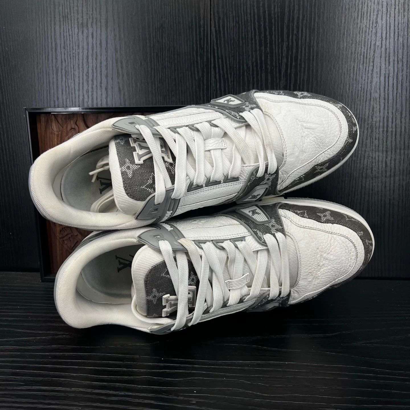 Louis Vuitton LV Trainer White Gray Denim 44 Size US 11 / EU 44 - 8 Thumbnail