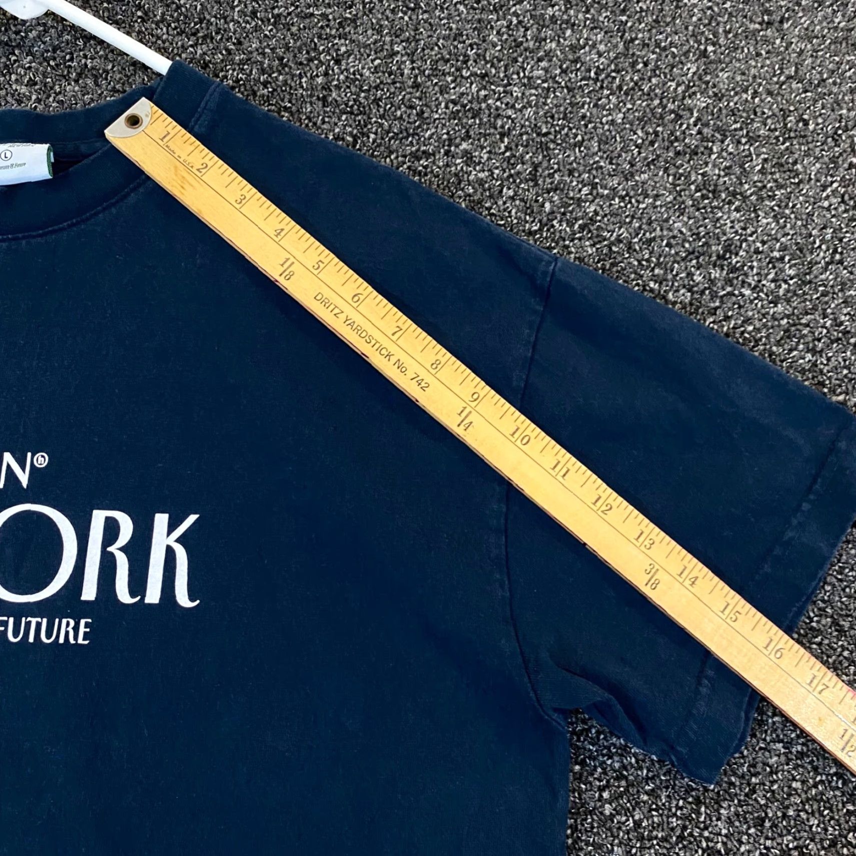 Vintage Hidden New York Shirt Mens Large Dark Blue Past Present Future Logo Tee Short Sleeve Size US L / EU 52-54 / 3 - 6 Thumbnail