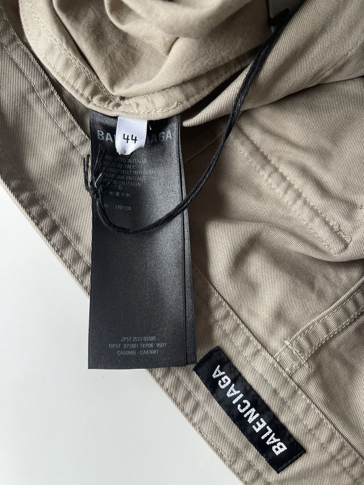 Balenciaga Balenciaga Cargo Shorts Size US 30 / EU 46 - 9 Thumbnail