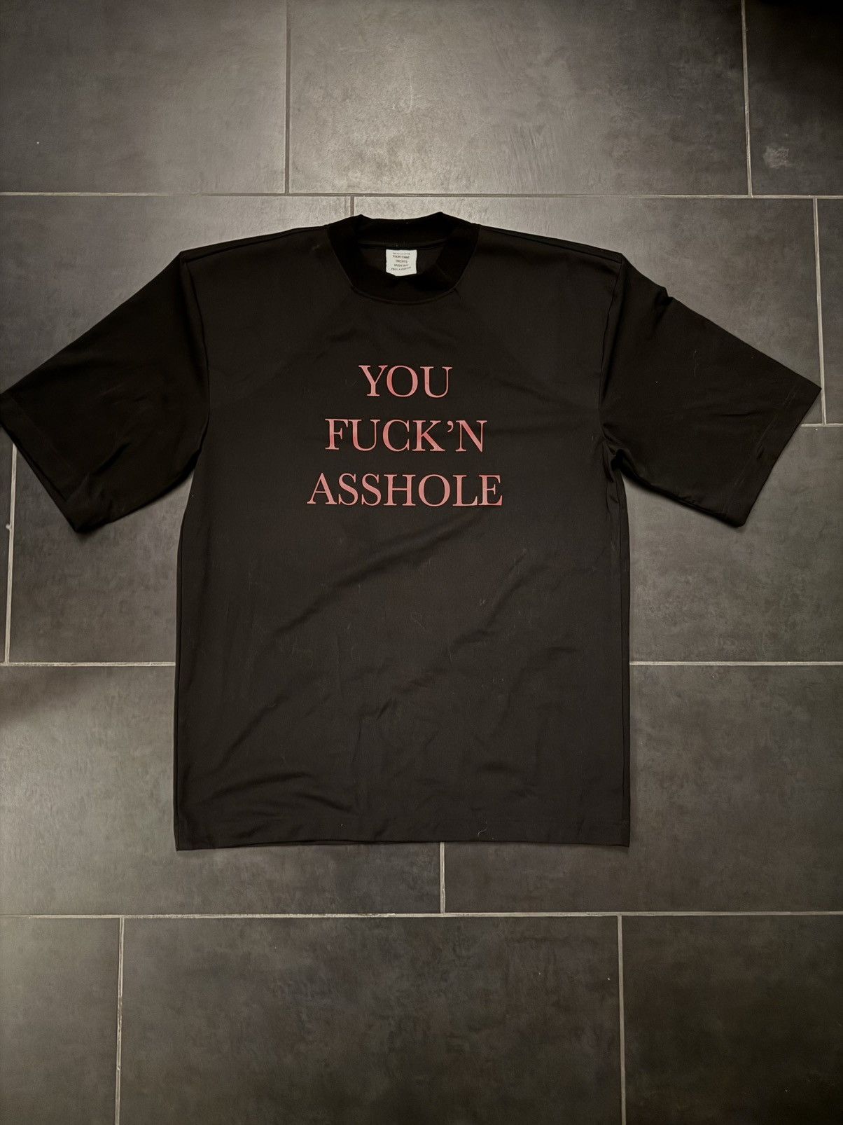 VETEMENTS YOU FUCK'N ASSHOLE Tシャツ Vetements AW16 You Fuck'n Asshole Shoulder padded T-shirt SZ