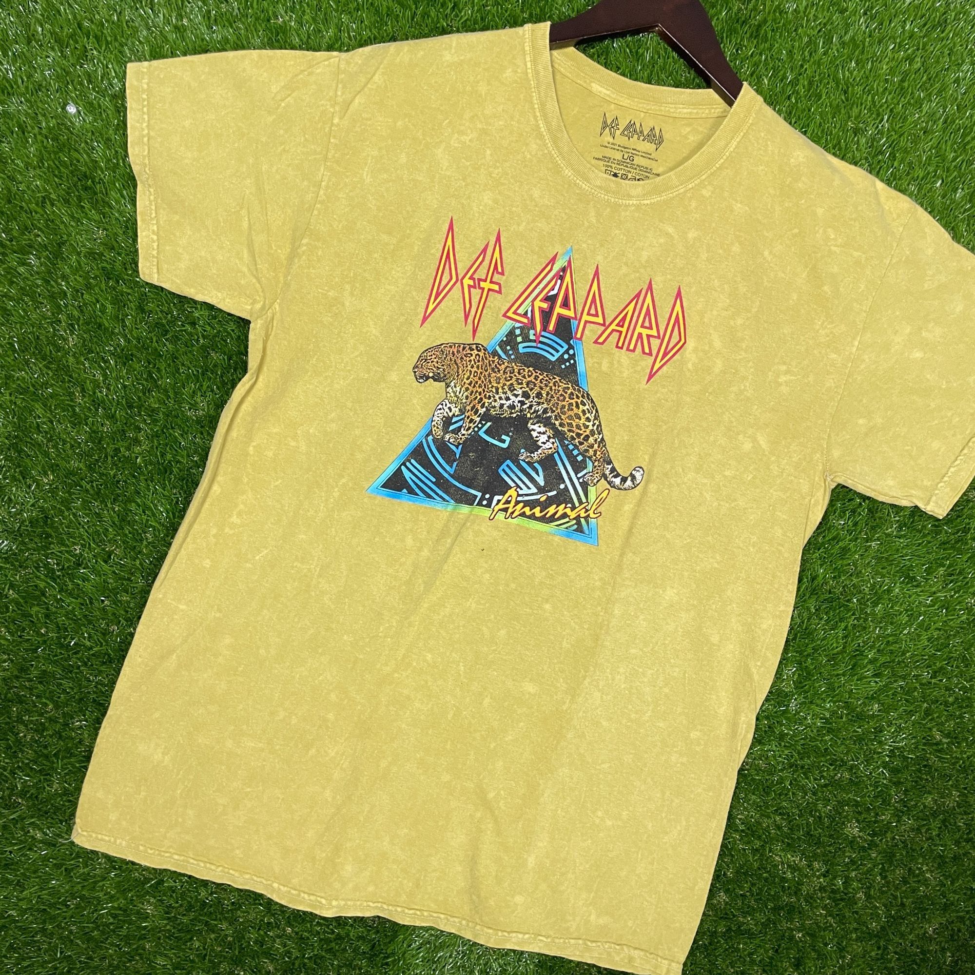 Def Leppard Def Leppard Animal Rock T-shirt size Large Size US L / EU 52-54 / 3 - 4 Thumbnail