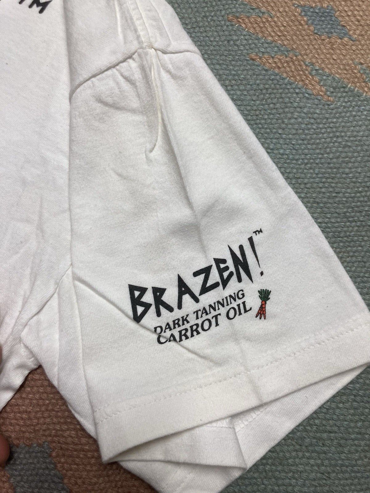 Vintage VTG 90s t shirt Brazen dark tanning carrot oil skincare L/XL Size US XL / EU 56 / 4 - 3 Thumbnail