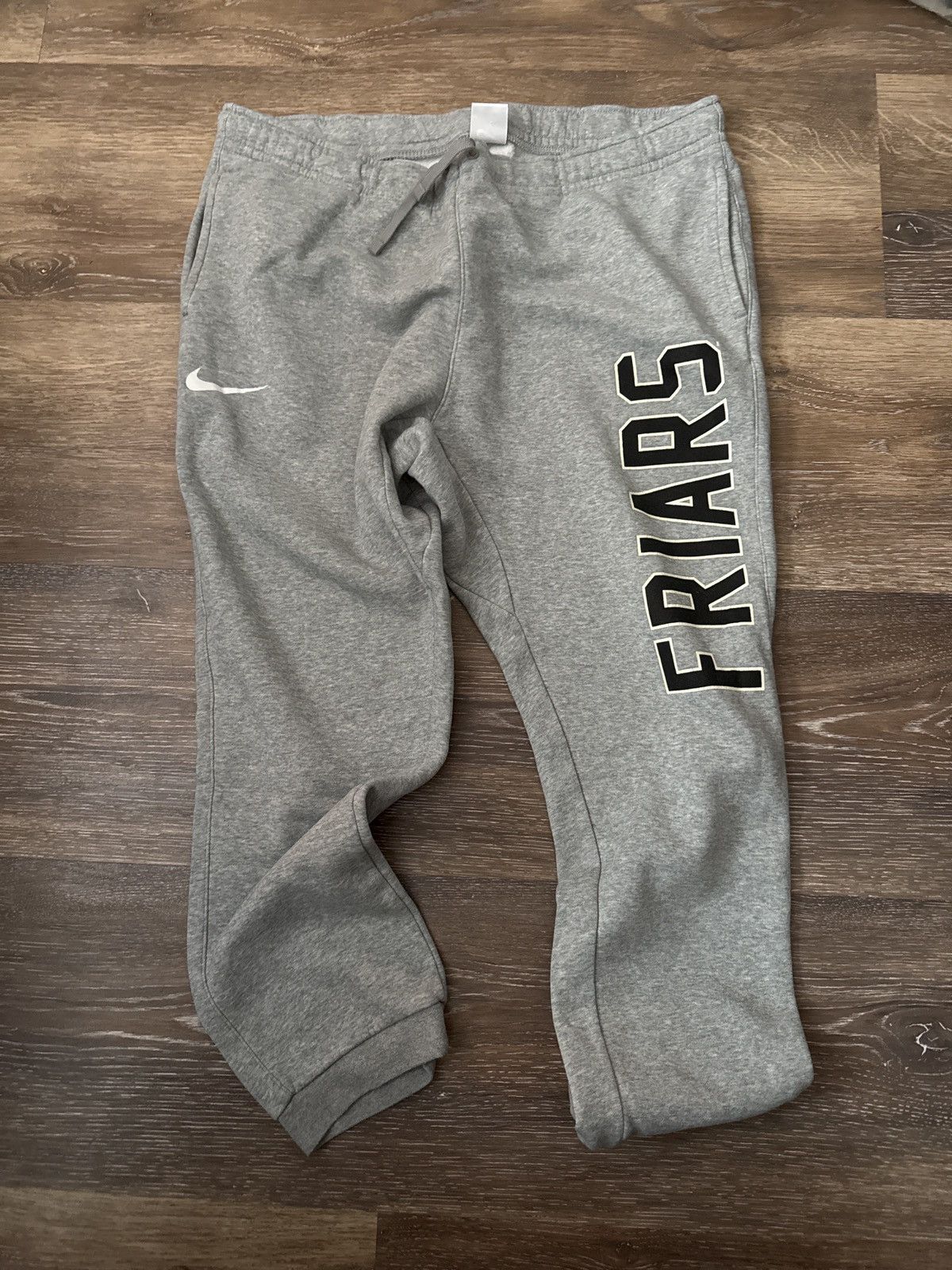 Nike Nike Providence College sweatpants Size US 38 / EU 54 - 1 Thumbnail