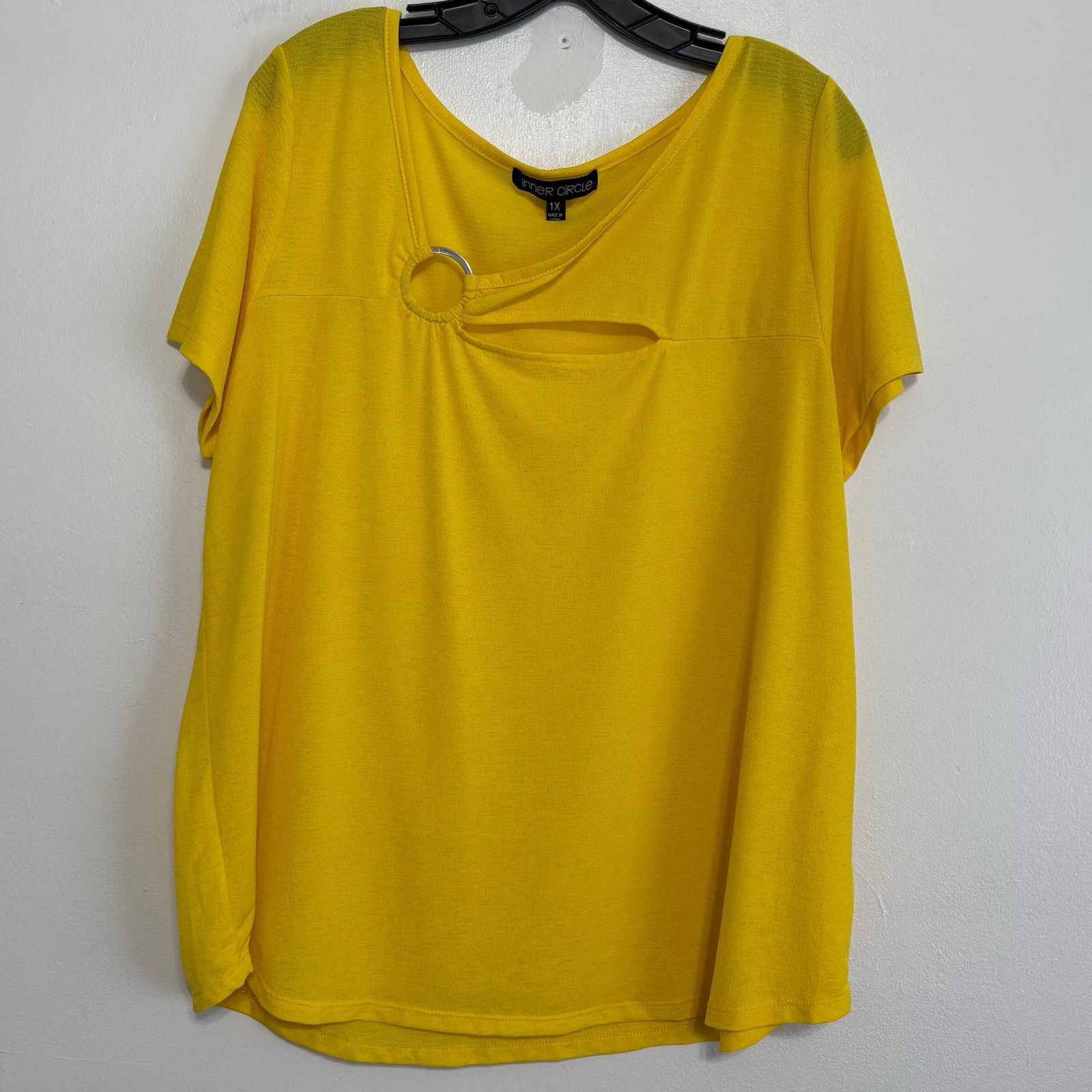 Other Inner Circle Yellow Asymmetrical Blouse 1X Cutout Top Size XL / US 12-14 / IT 48-50 - 1 Thumbnail