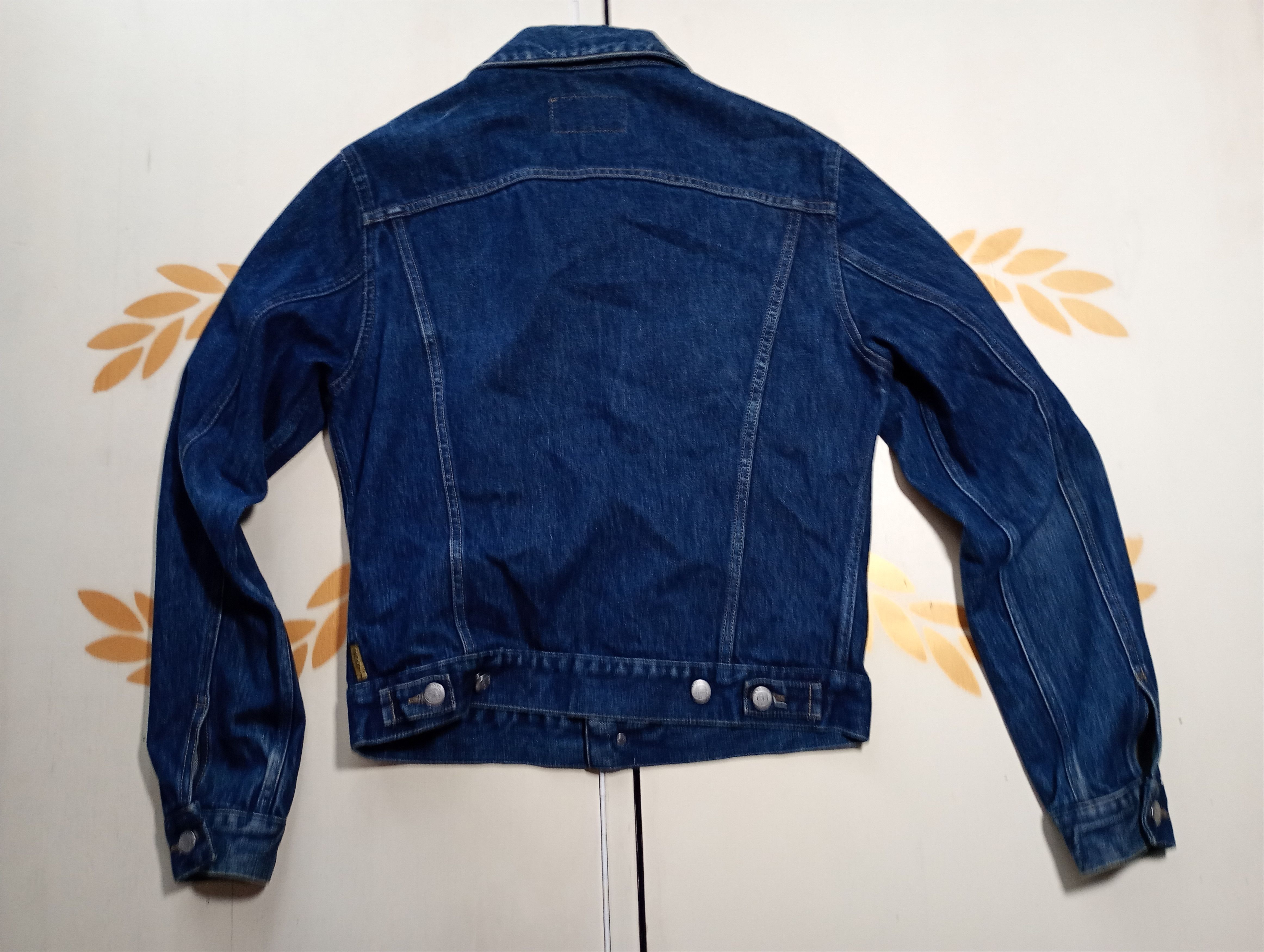 Armani Armani Jeans Denim Jacket Vintage 90's Size US M / EU 48-50 / 2 - 8 Thumbnail