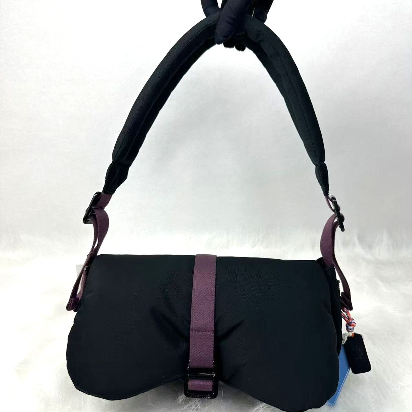 Coach Coach Coachtopia Loop Puffy Wavy Dinky Shoulder Bag Black Size ONE SIZE - 1 Thumbnail