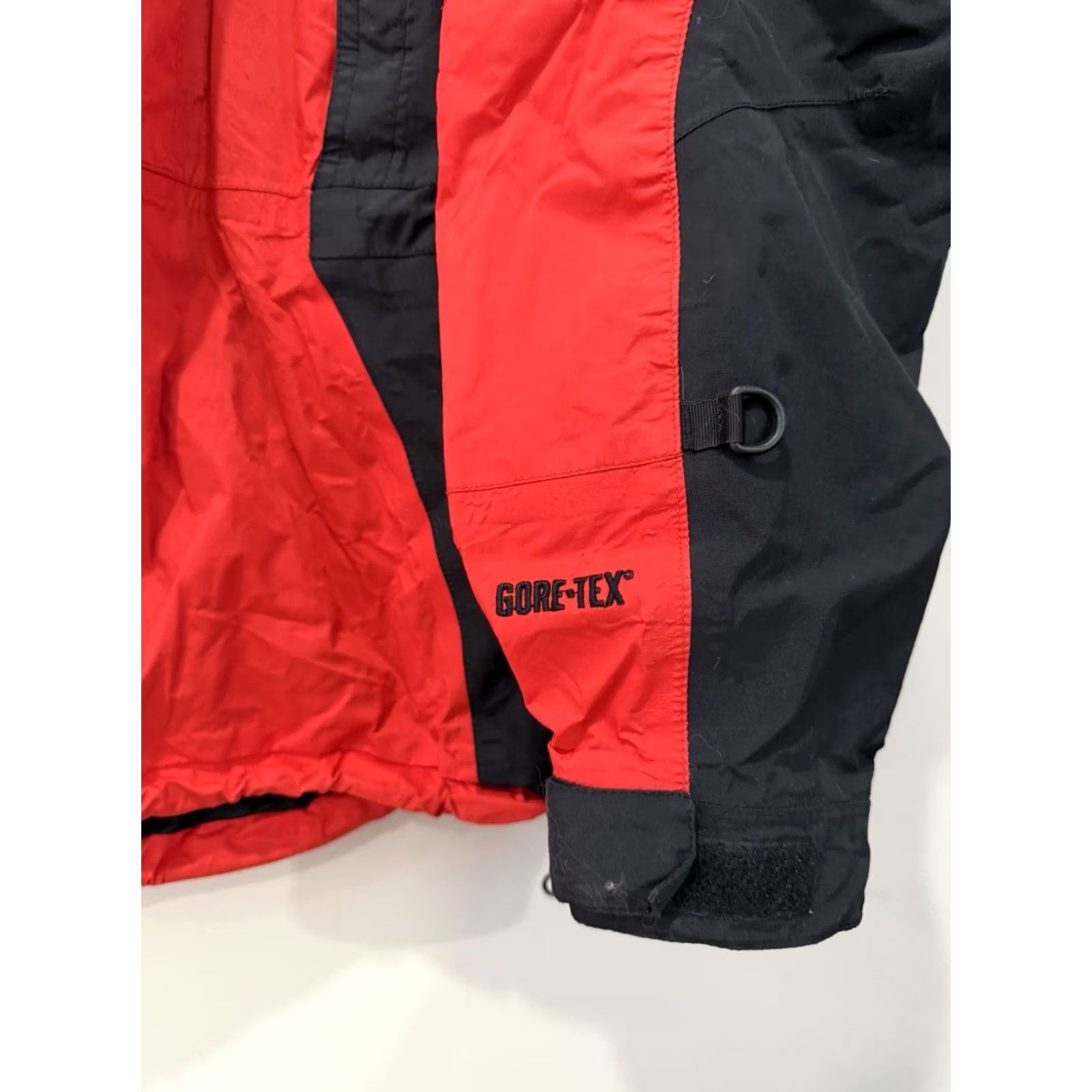 The North Face VINTAGE The North Face Summit Series Jacket Men's Medium Red Black Gore-Tex XCR Size US M / EU 48-50 / 2 - 3 Thumbnail
