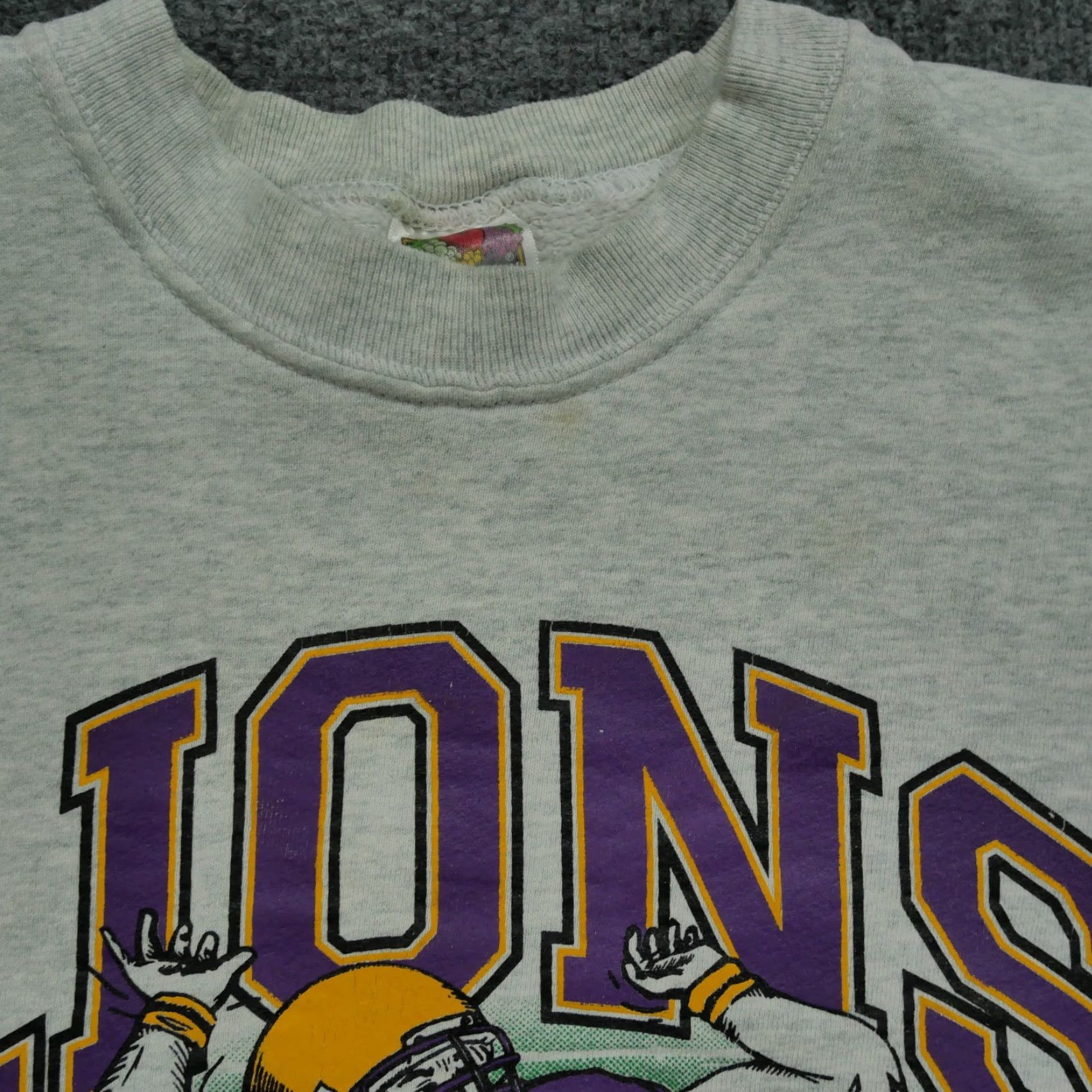 Fruit Of The Loom VINTAGE Fruit of the Loom Sweatshirt Men 90s Pullover Crew Neck XL Gray/Gray Football Winter 1997 Size US XL / EU 56 / 4 - 7 Thumbnail