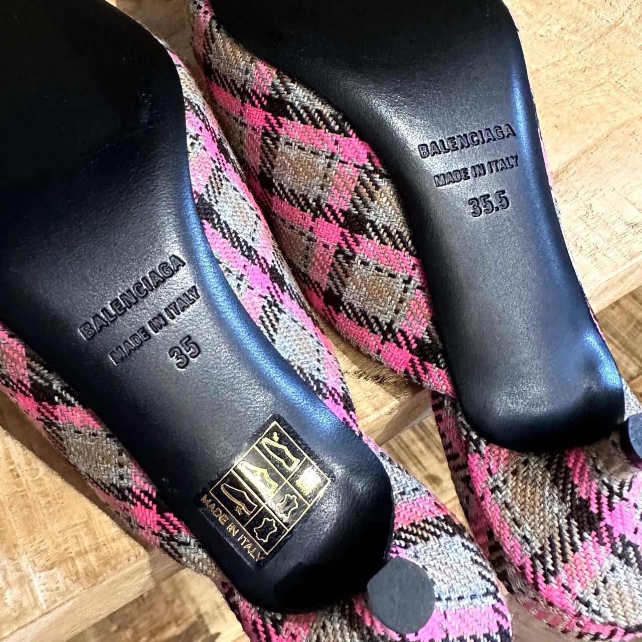 Balenciaga Balenciaga Pink Plaid Knife Kitten Heeled Pointy Mules Size US 5 / IT 35 - 9 Thumbnail