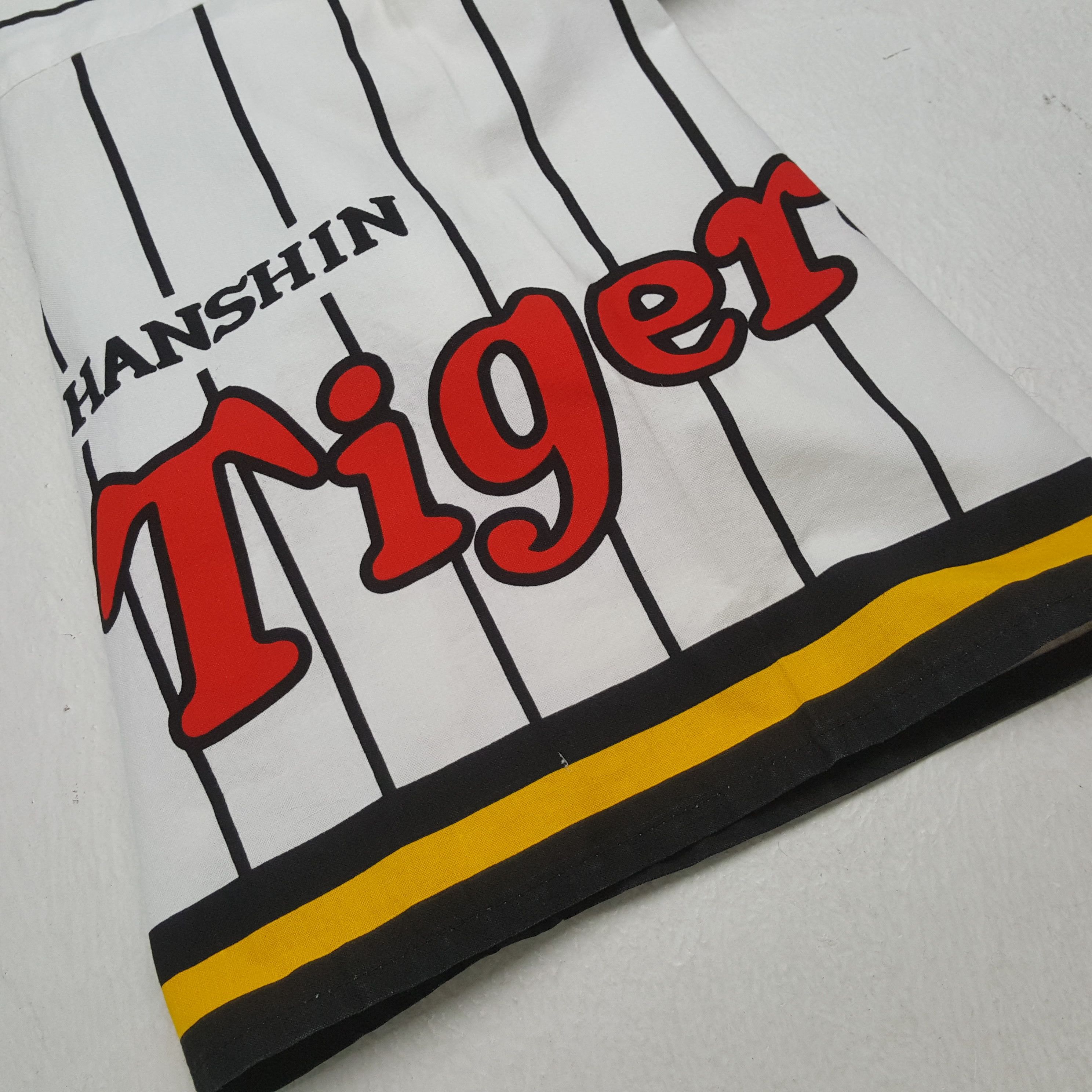Japanese Brand Vintage Hanshin Tigers Japanese Baseball Team Kimono RR12 Size US L / EU 52-54 / 3 - 8 Thumbnail