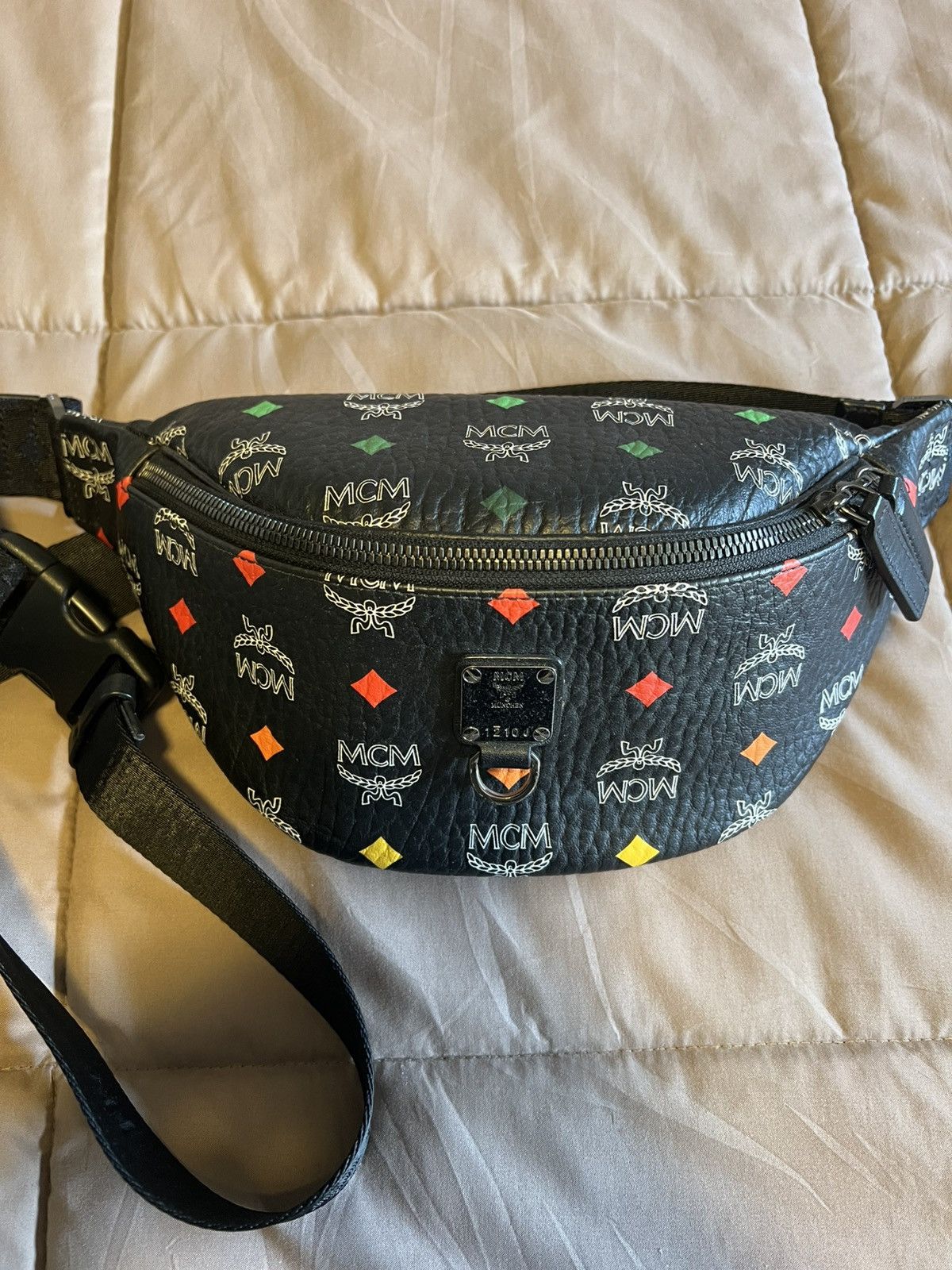 MCM MCM Skyoptic Visetos Small Fursten Belt Bag Diamond Black Size ONE SIZE - 2 Thumbnail