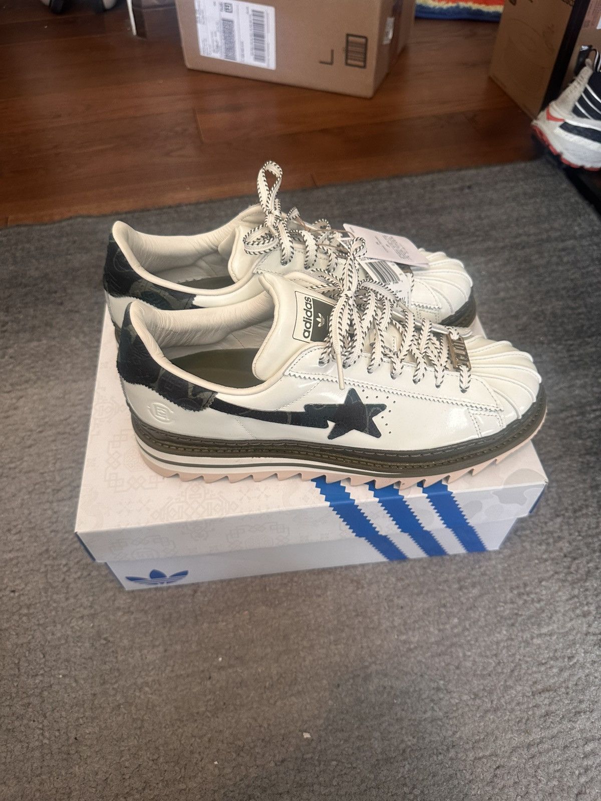 Adidas × Bape Adidas Superstar - CLOT by Edison Chen x Bape Size US 9.5 / EU 42-43 - 3 Thumbnail